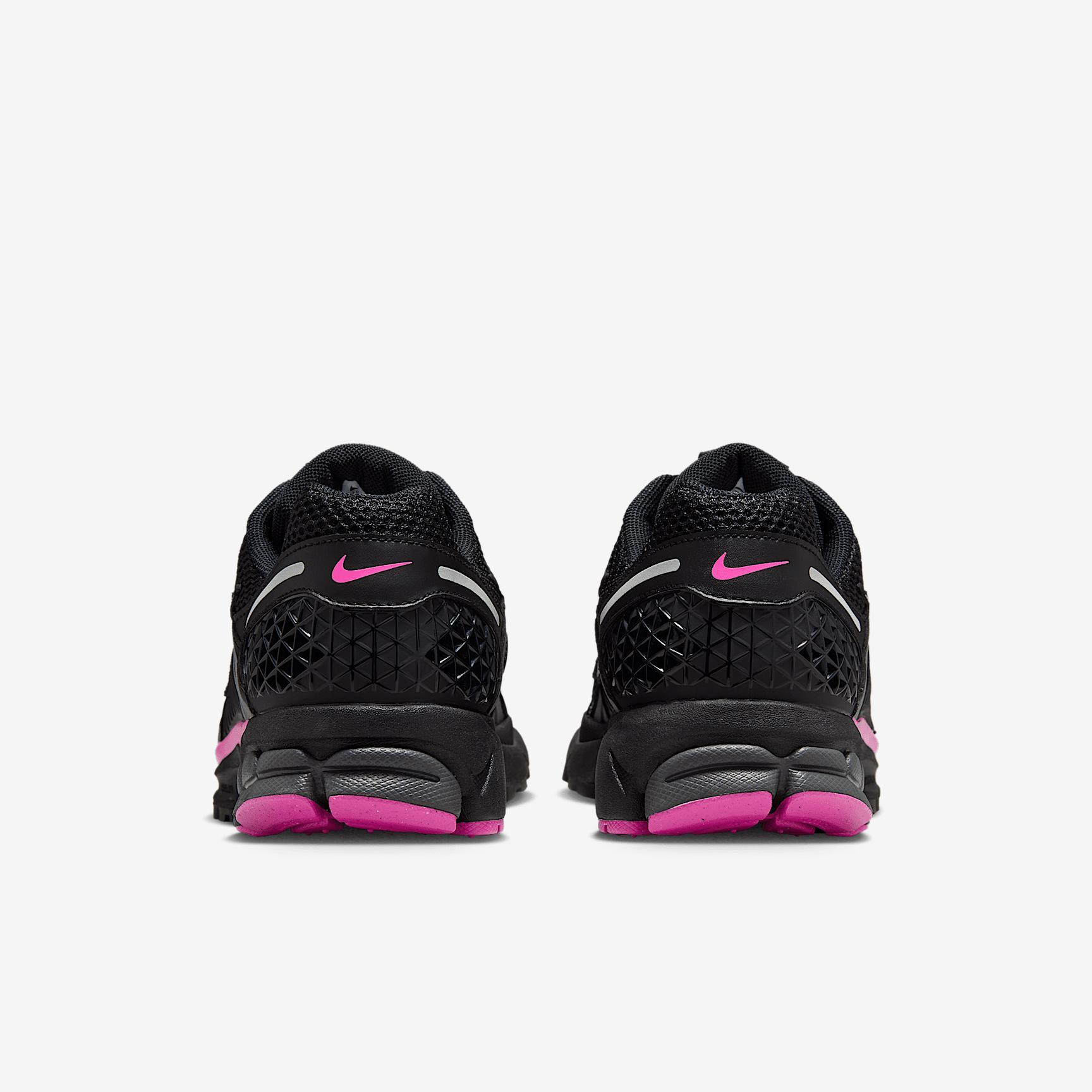 Nike Zoom Vomero 5 Men's Shoes Product Image