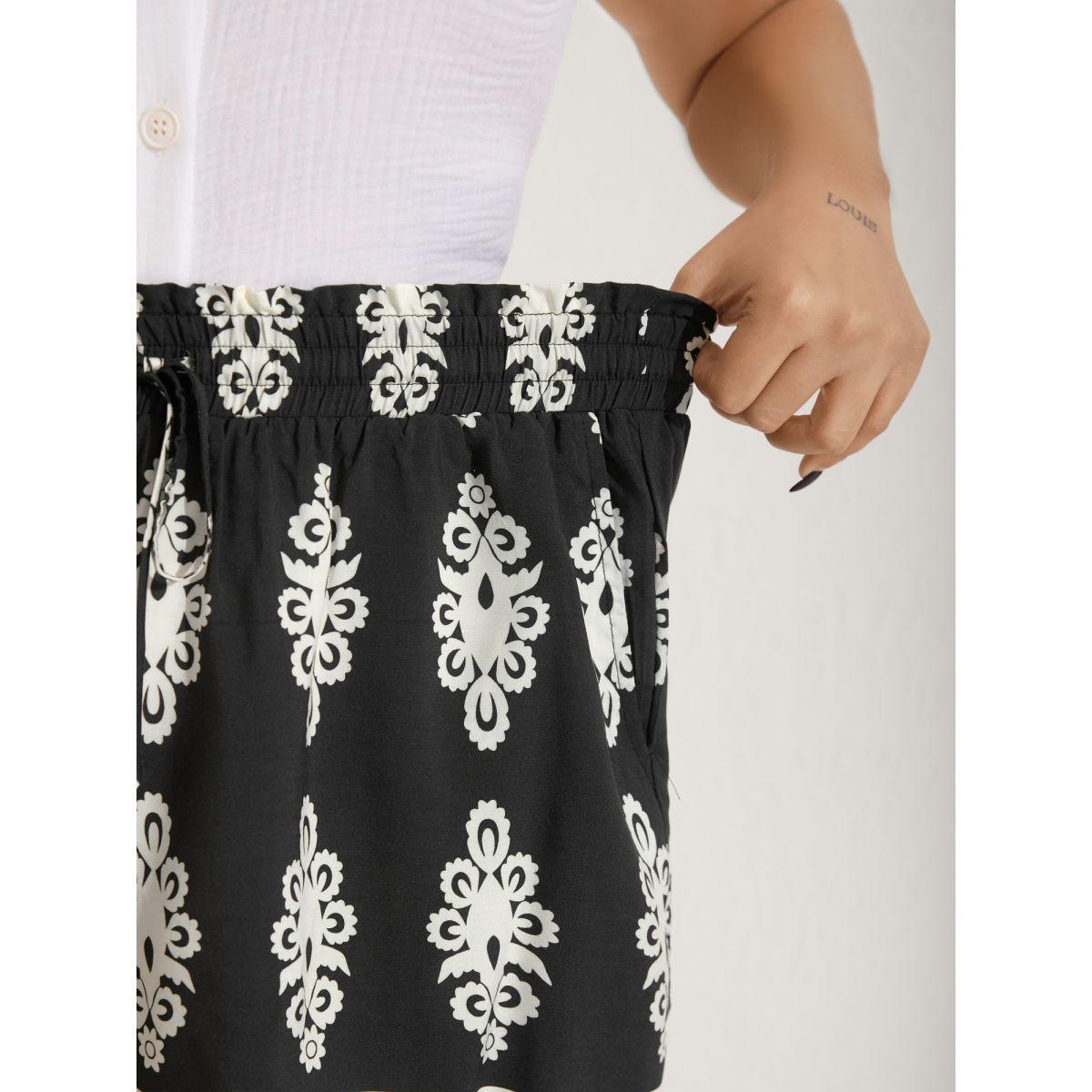 Plus Size Boho Print Wide-Leg Shorts Women BlackFlower Resort Contrast Wide Leg Vacation Shorts BloomChic 14-16/1X Product Image