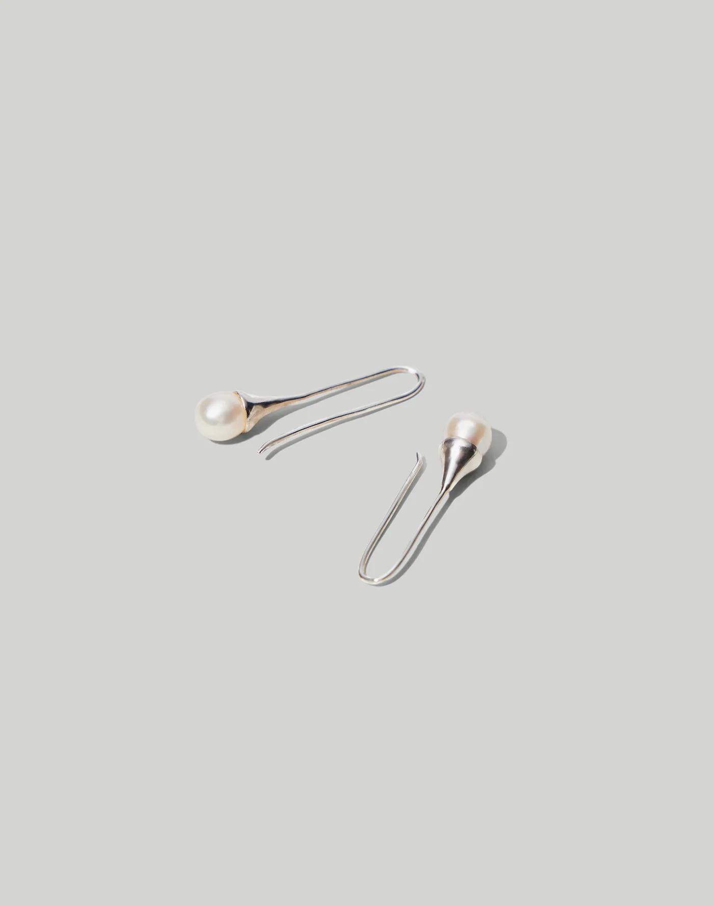 Maslo Jewelry Collette Long Earrings Product Image