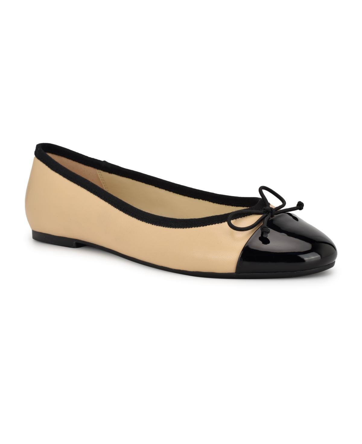 Nine West Prosep White Houndstooth Multi) Women's Flat Shoes Product Image