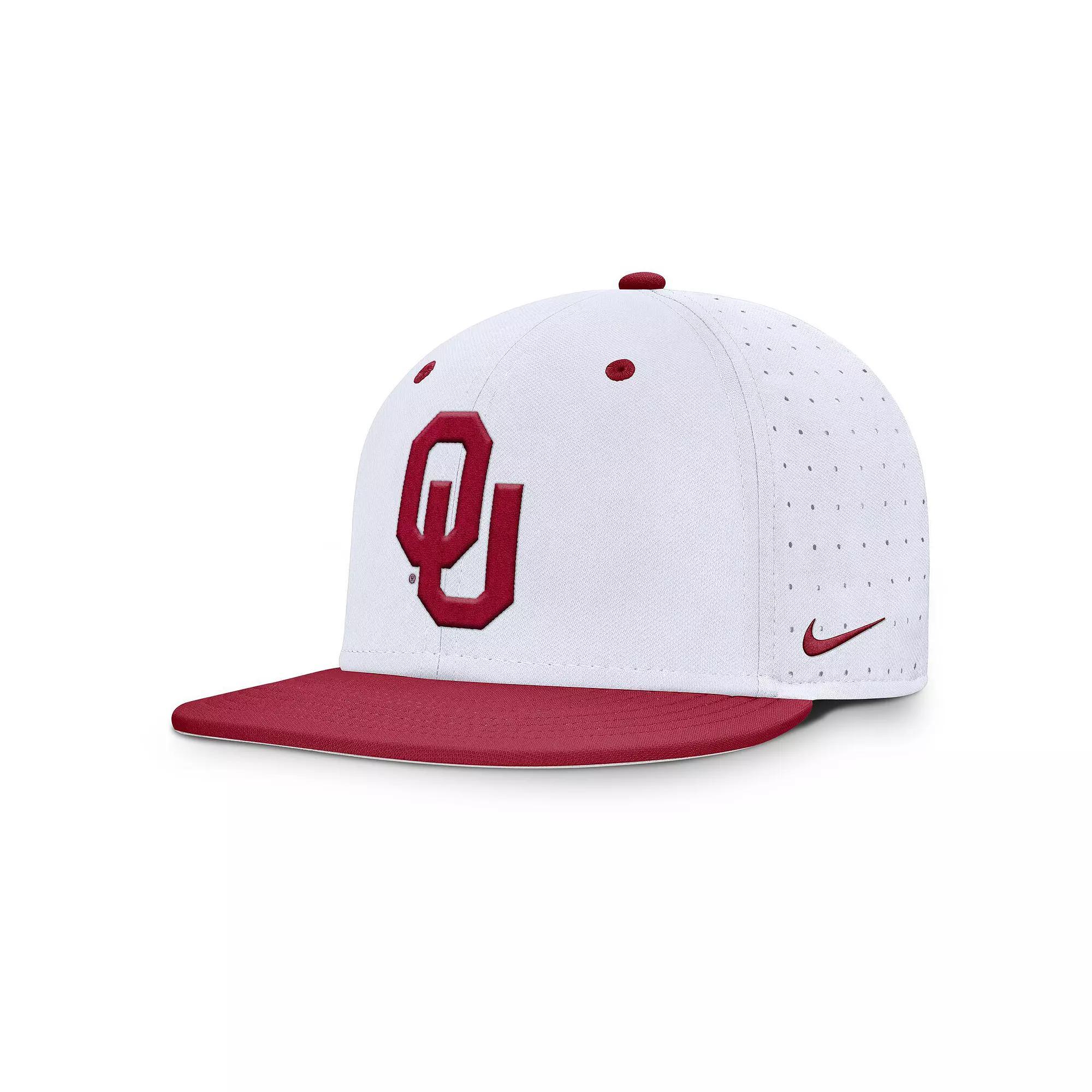 Men's Nike White Oklahoma Sooners On-Field Dugout True Performance Fitted Hat, Size: 7 3/4 Product Image