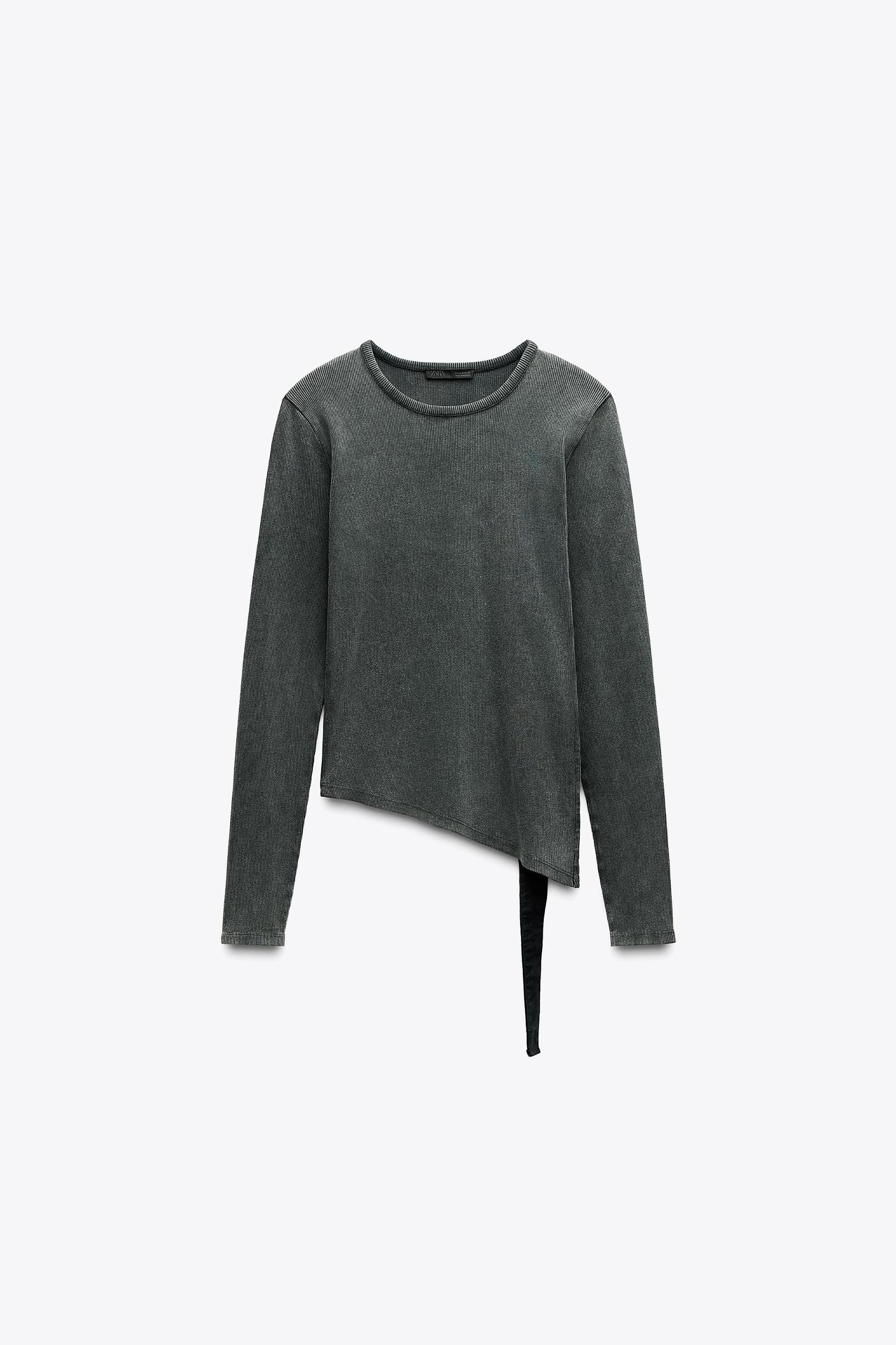 RIBBED BELT T-SHIRT Product Image