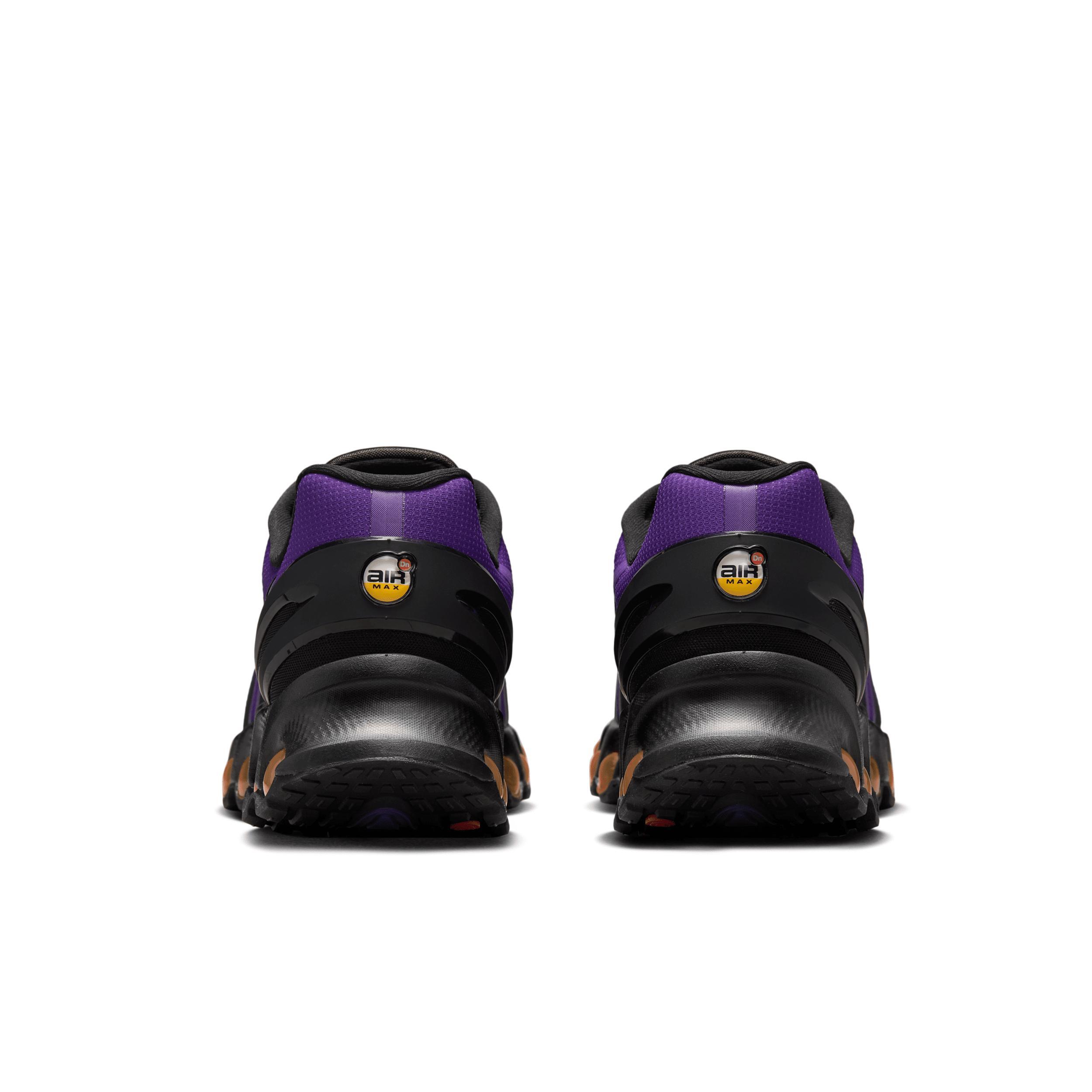 Nike Men's Air Max Dn8 Shoes Product Image