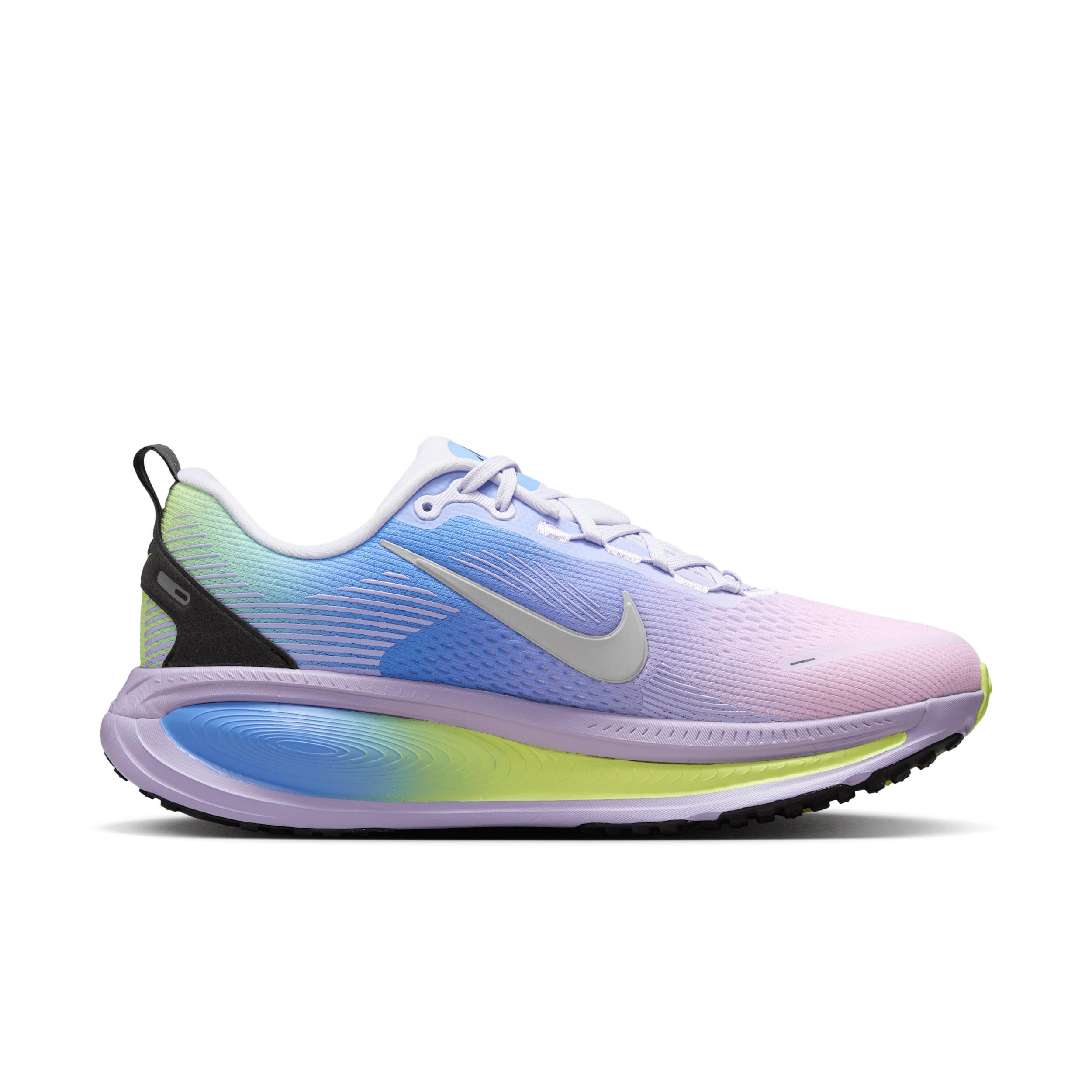 Nike Vomero 18 SE Women's Road Running Shoes Product Image