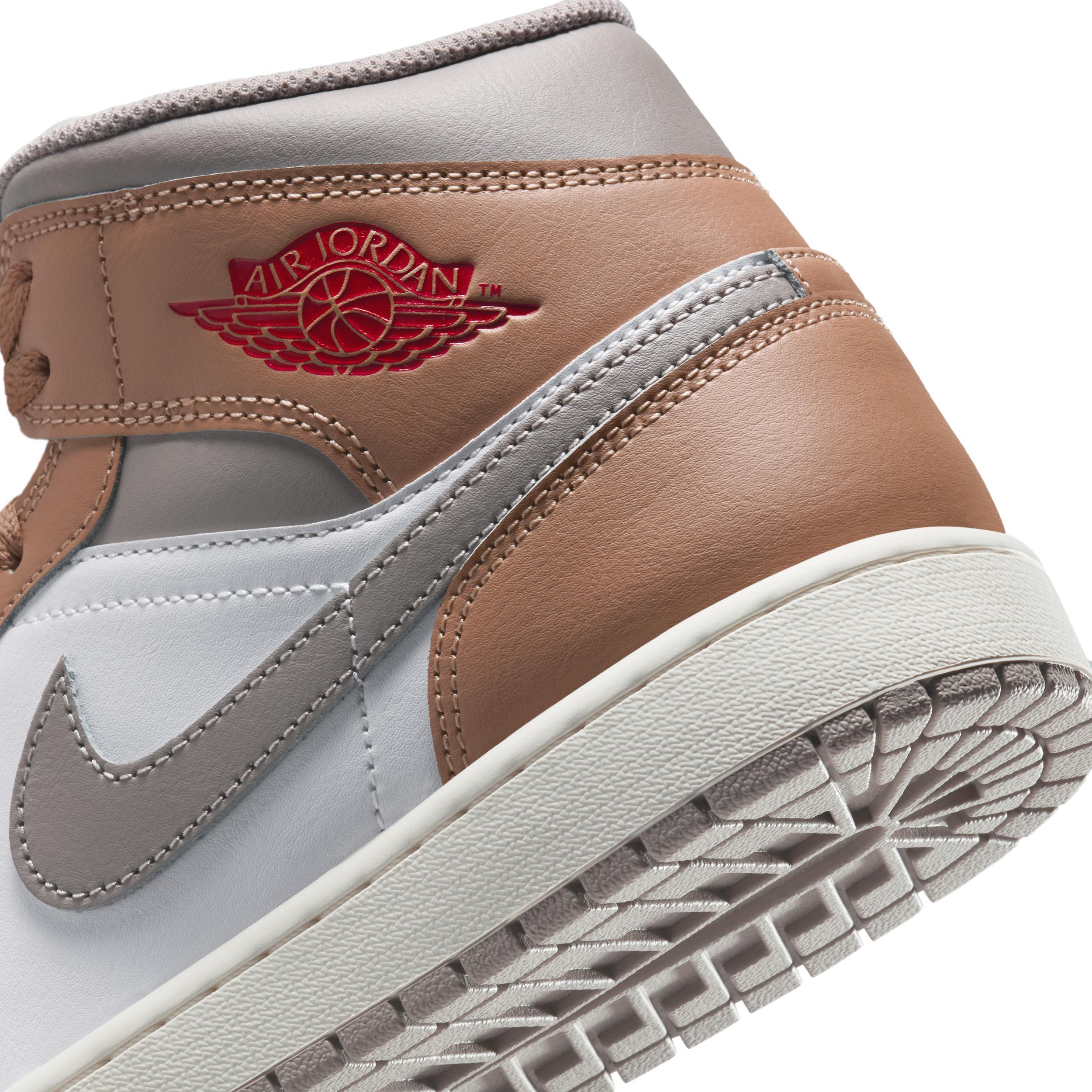 Men's Air Jordan 1 Mid Shoes Product Image