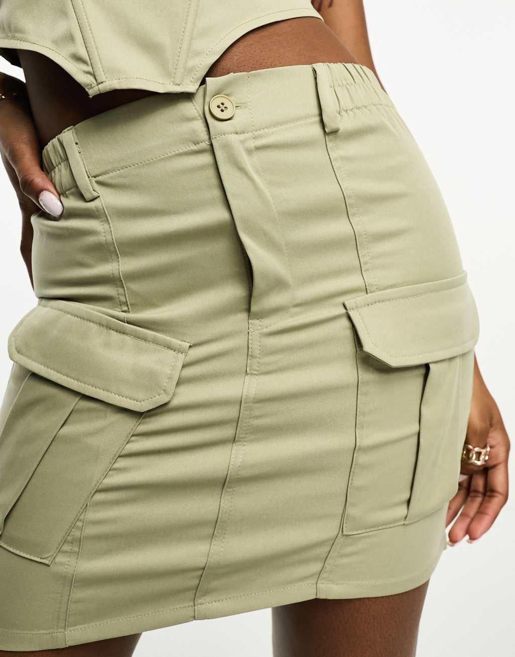 NaaNaa cargo mini skirt with elastic waist Product Image