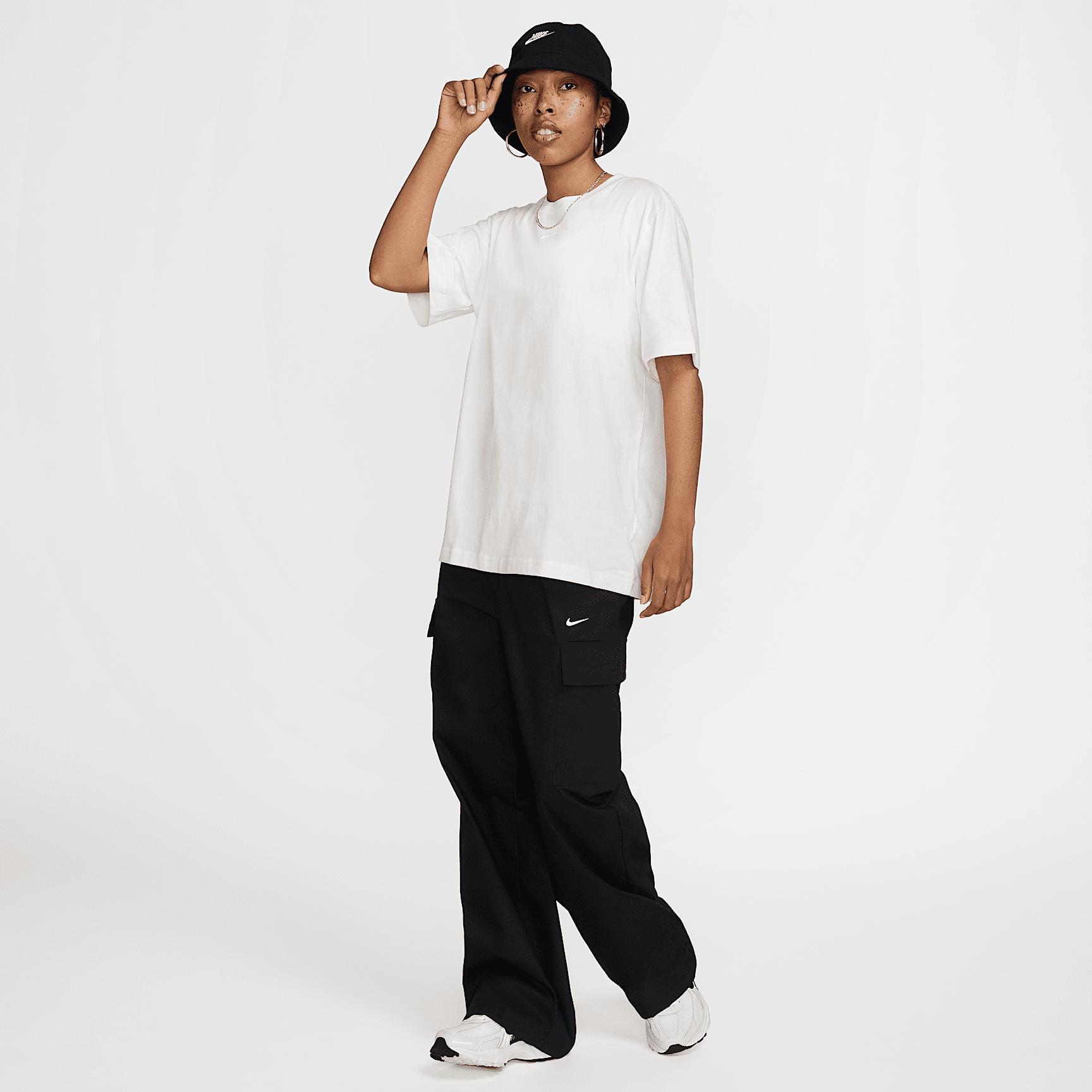 Nike Sportswear Essential Women's T-Shirt Product Image