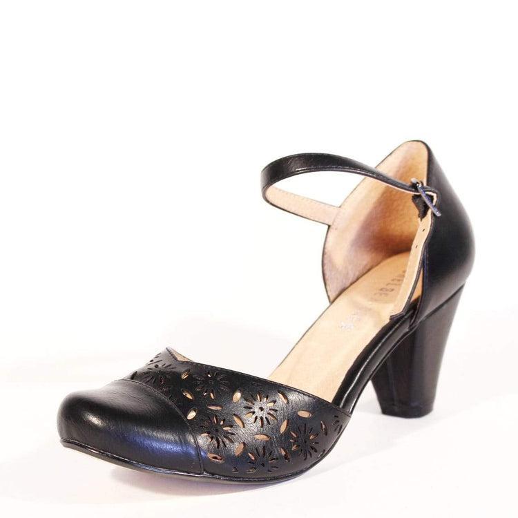Morty Retro Heels Product Image