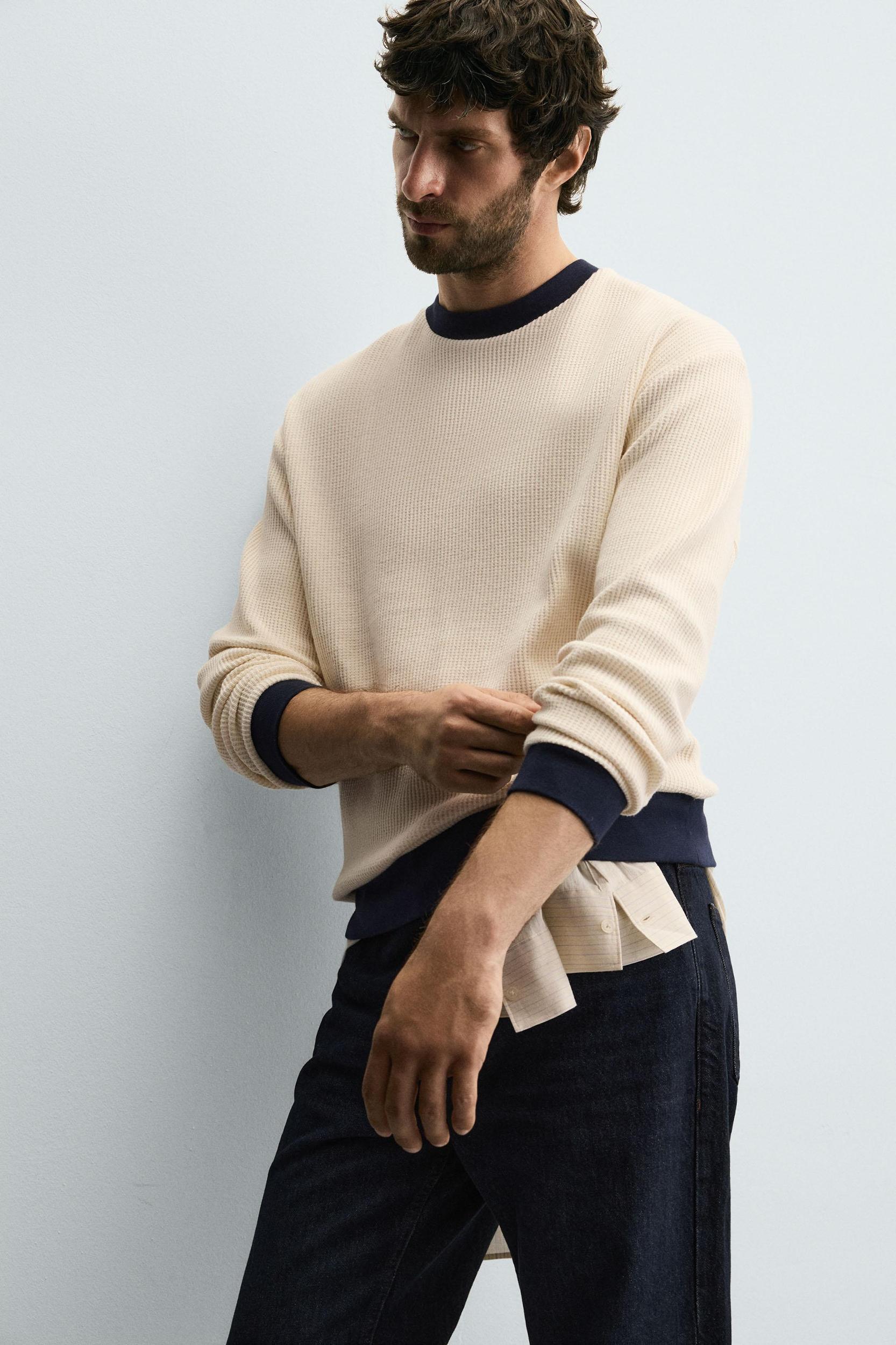CONTRAST WAFFLE WEAVE SWEATSHIRT Product Image