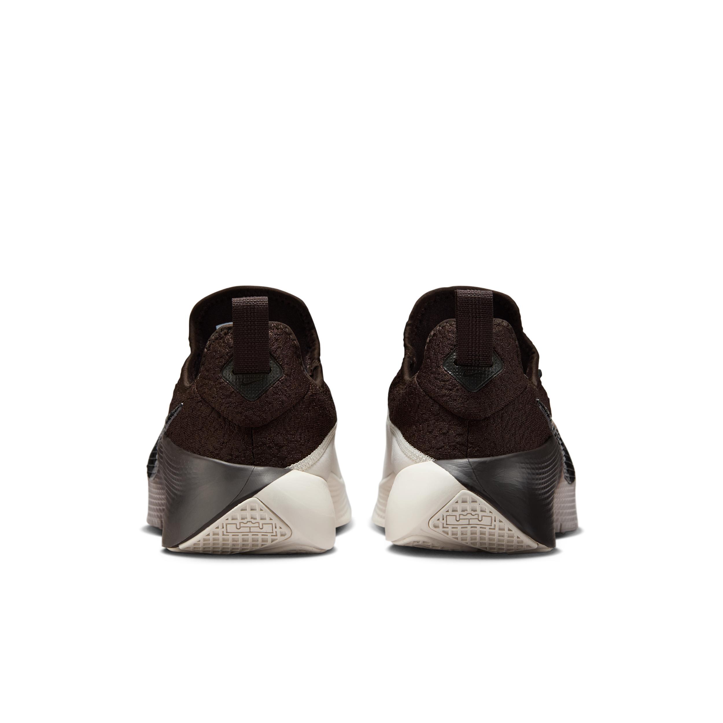 Nike Men's LeBron TR 1 Workout Shoes Product Image