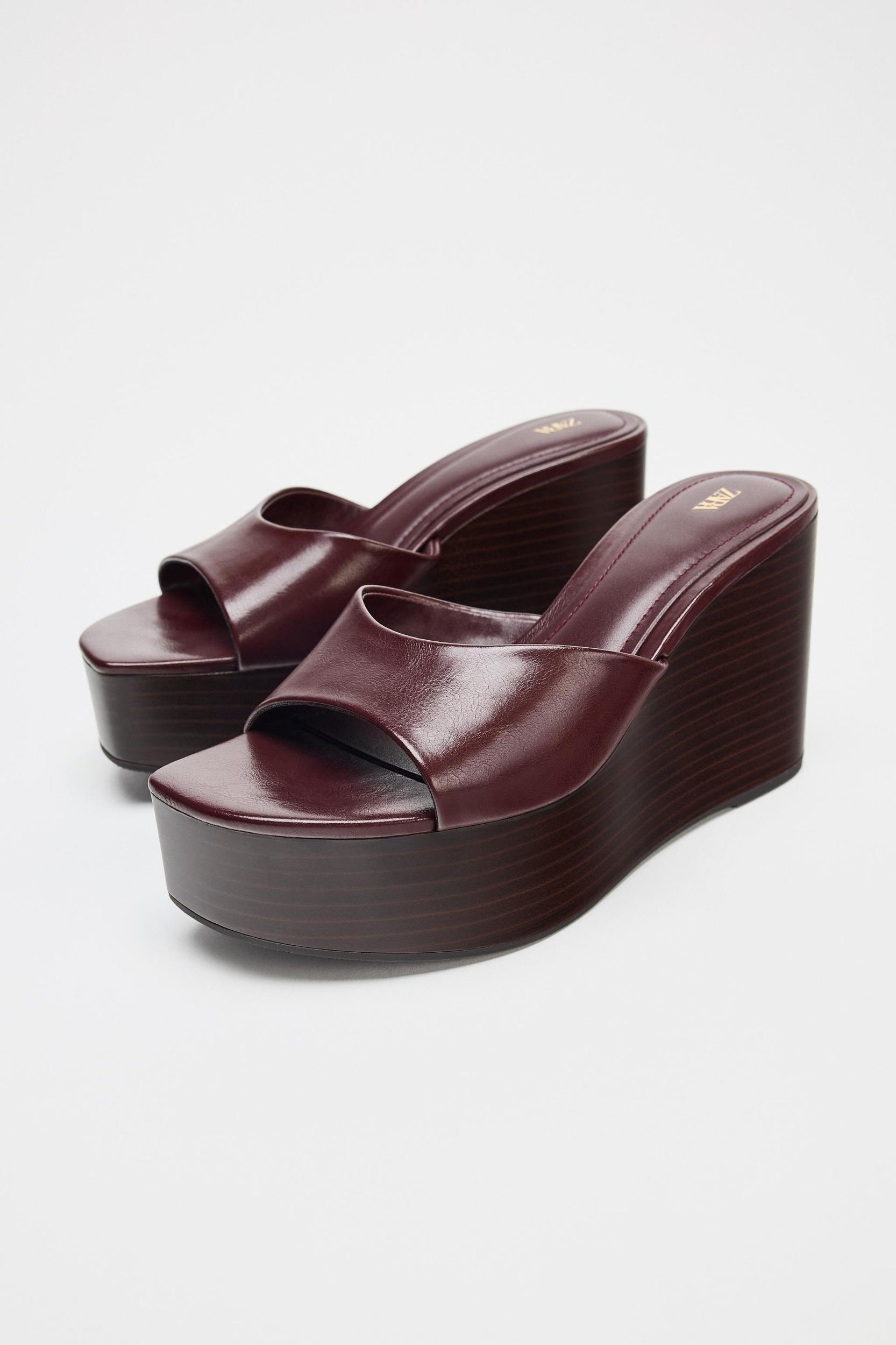 CRACKLED EFFECT WEDGE SANDALS Product Image