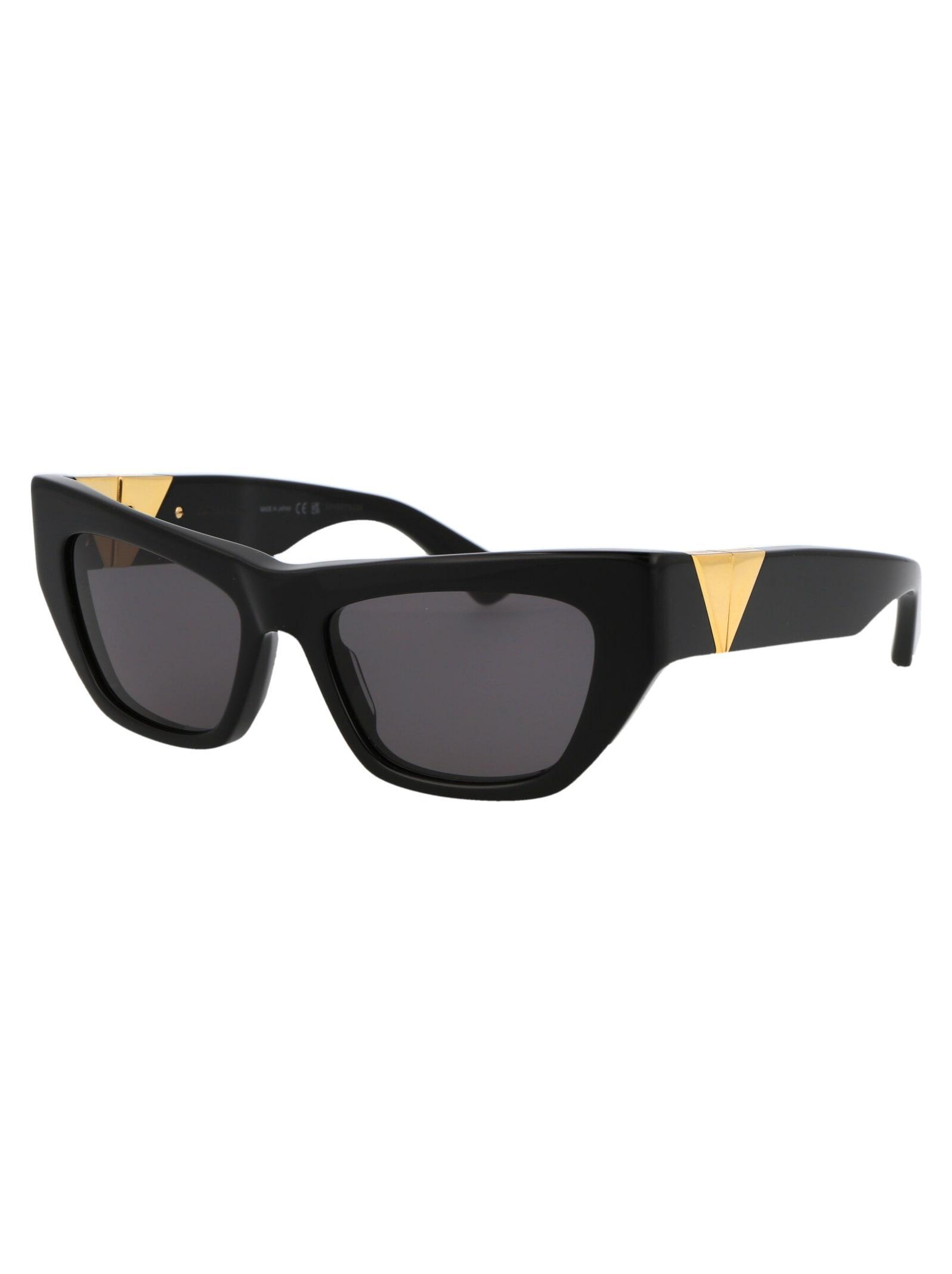 BOTTEGA VENETA Sunglasses In 001 Black Black Grey Product Image