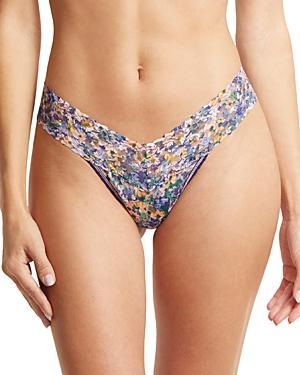 Printed Low-Rise Signature Lace Thong Product Image