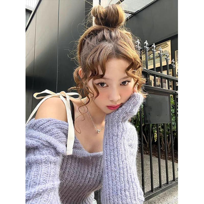 Long-Sleeve Cold Shoulder Plain Asymmetrical Slim Fit Knit Top Product Image
