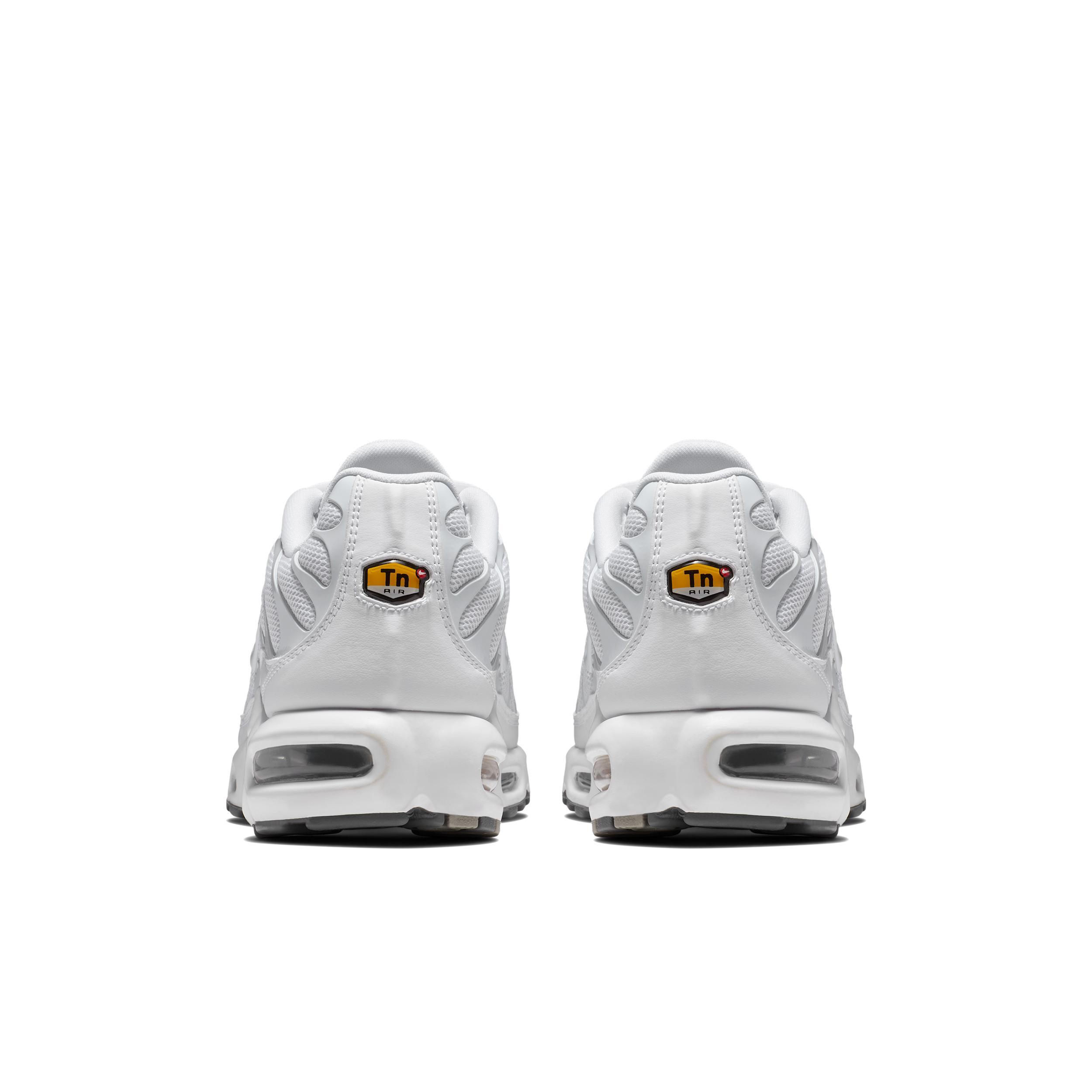 Nike Men's Air Max Plus Shoes Product Image