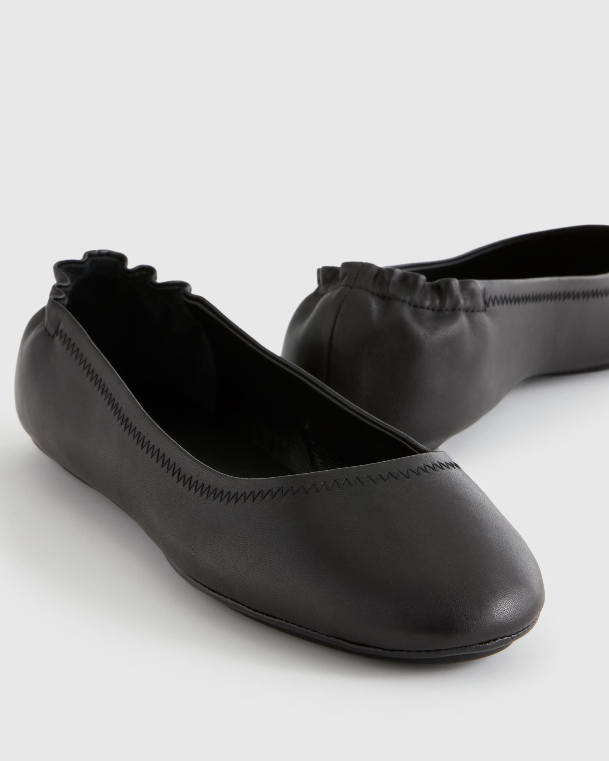 Quince | Women's Italian Leather On-The-Go Ballet Flat Product Image