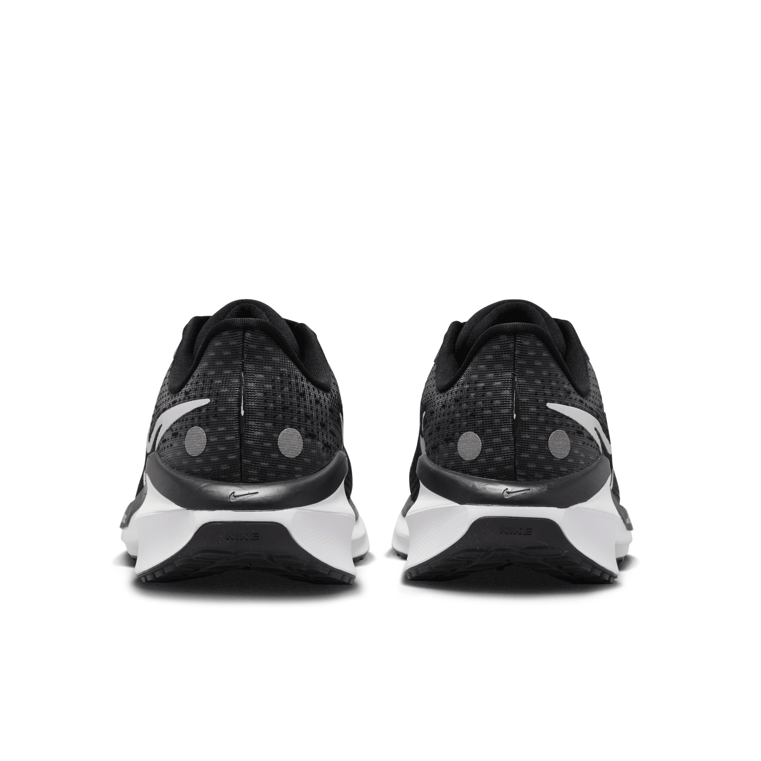 Nike Womens Vomero 17 Running Shoes (Extra Wide Width 2E) Product Image