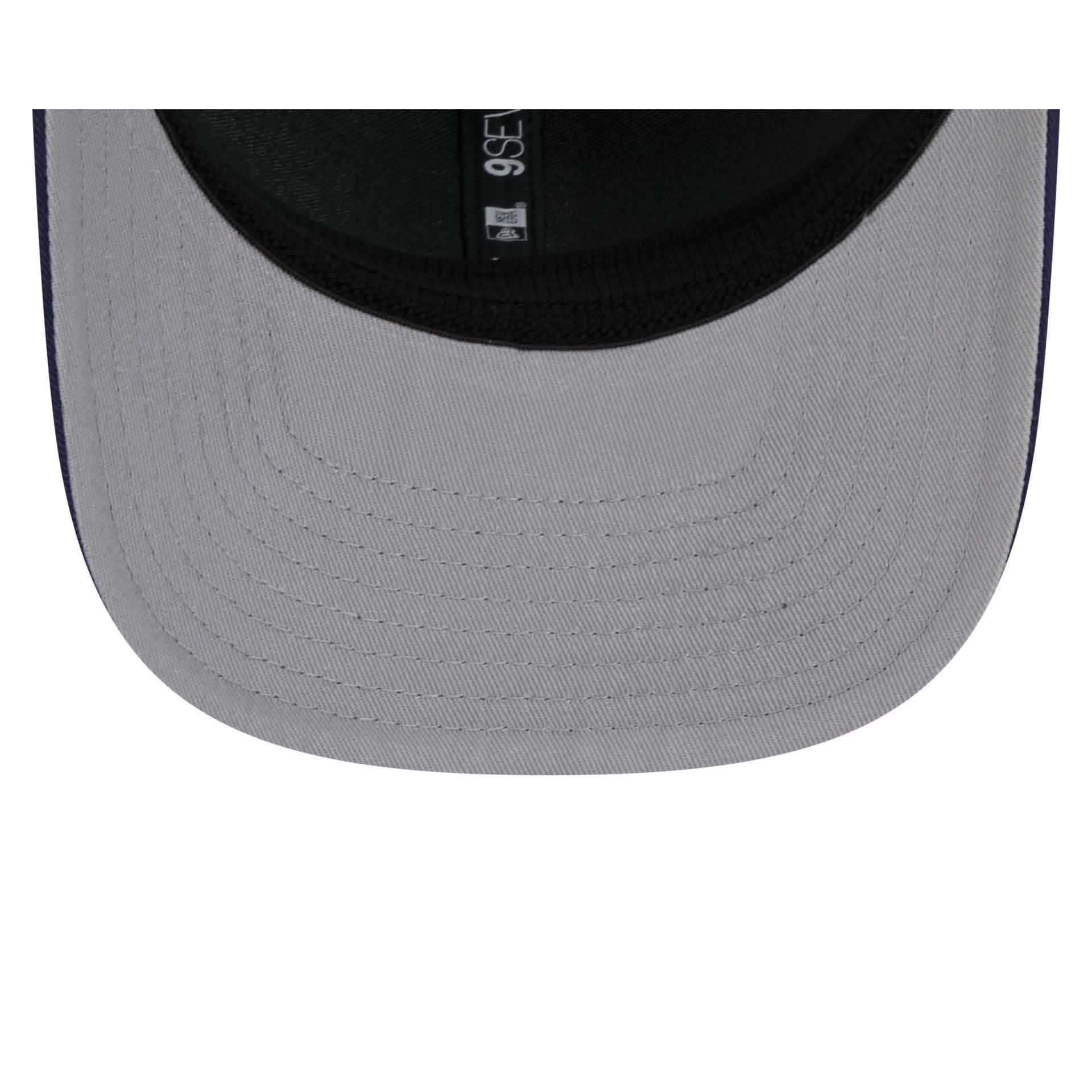 Winnipeg Jets Navy Team 9SEVENTY Trucker Hat Male Product Image