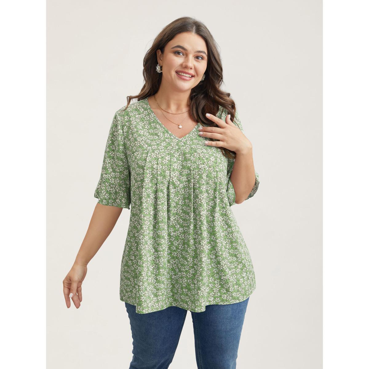 Plus Size Blush Ditsy Floral Pleated Flared Sleeve Shirt Women Elegant Half Sleeve V-neck Everyday Blouses BloomChic 22-24/3X Product Image