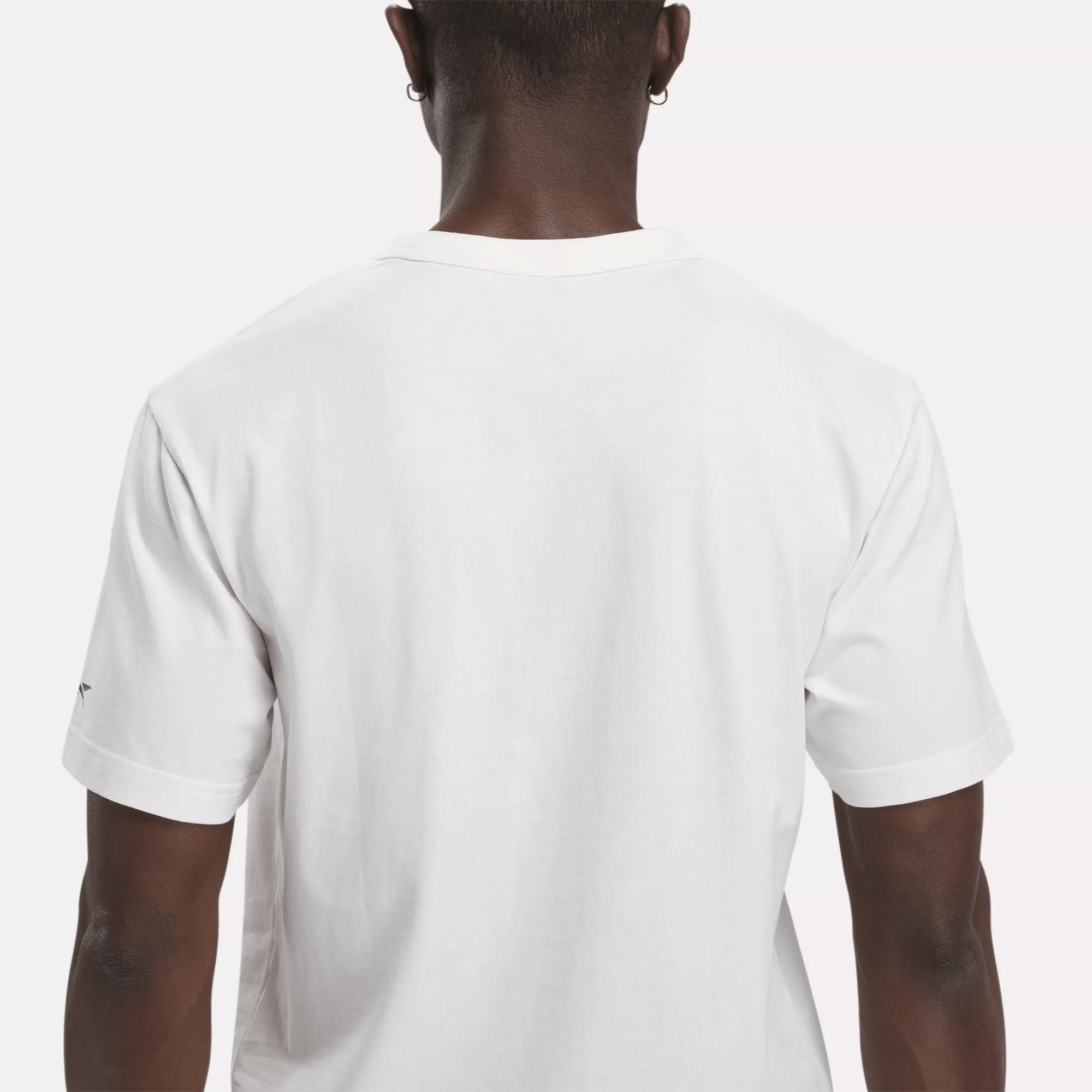 Men's Basketball Pump Graphic T-Shirt Male Product Image
