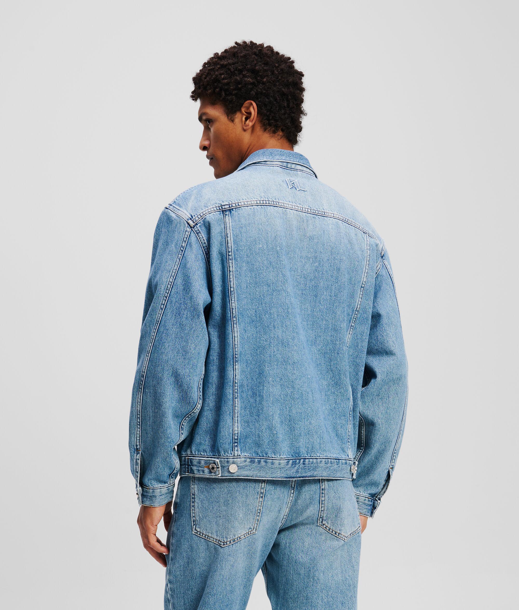 LOGO TAPERED JEANS Product Image