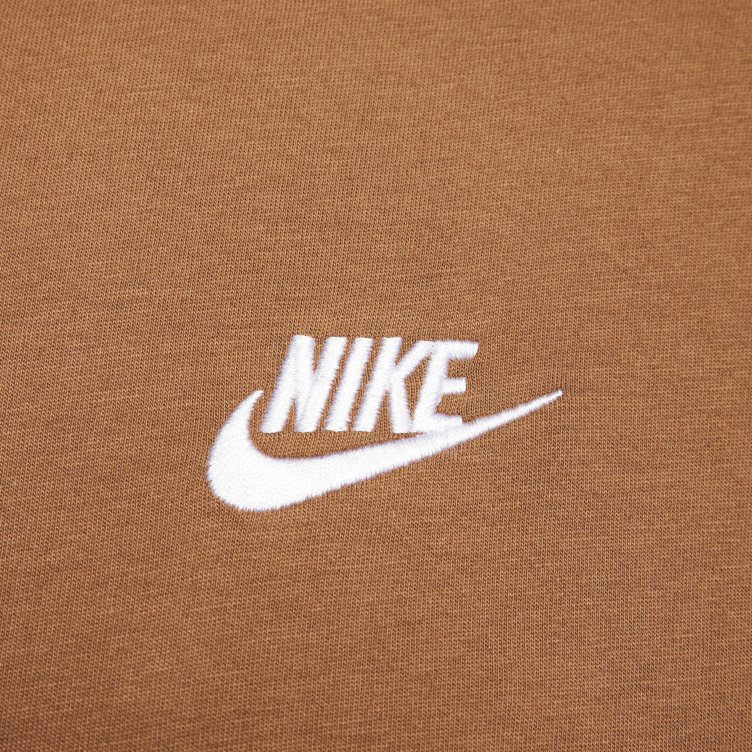 Nike Club Unisex T-shirt Product Image