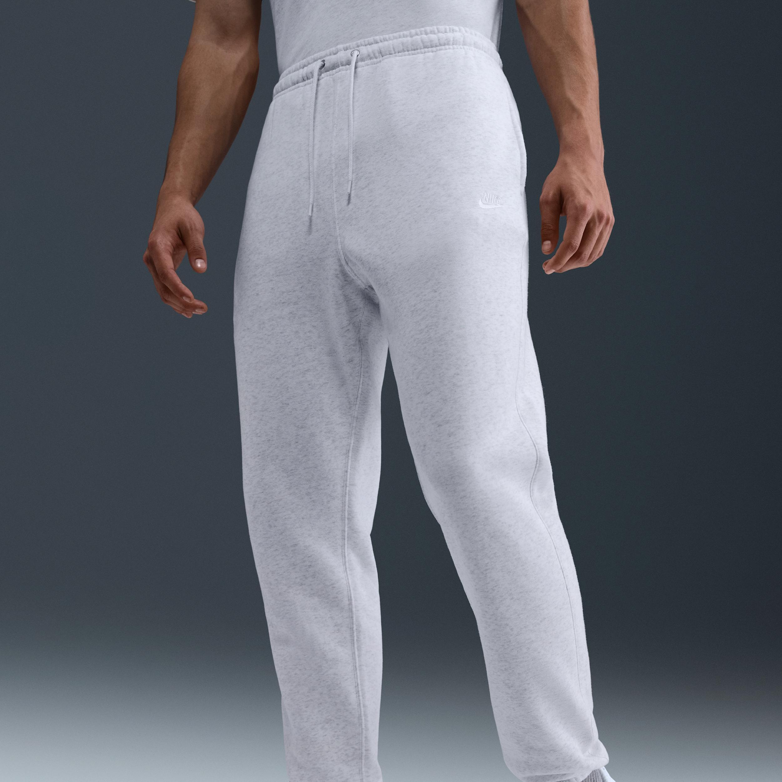 Nike Men's Club Cuffed Brushed Fleece Pants Product Image