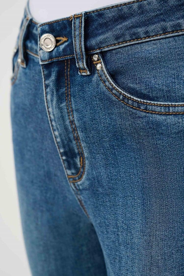 Slim Fit Cropped Jeans With Rolled Hem Product Image