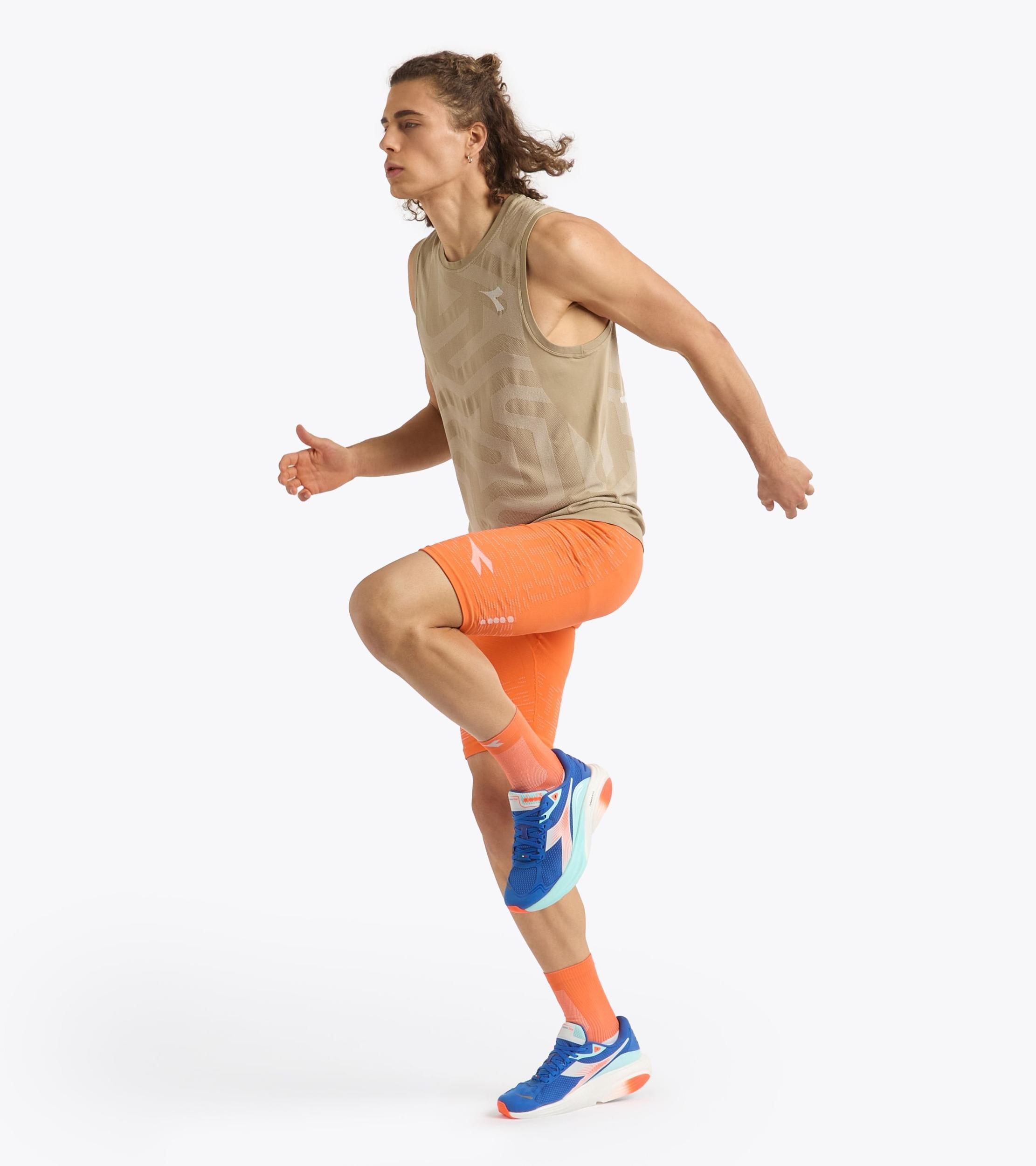 STRATOUNO HALF-TIGHT Product Image