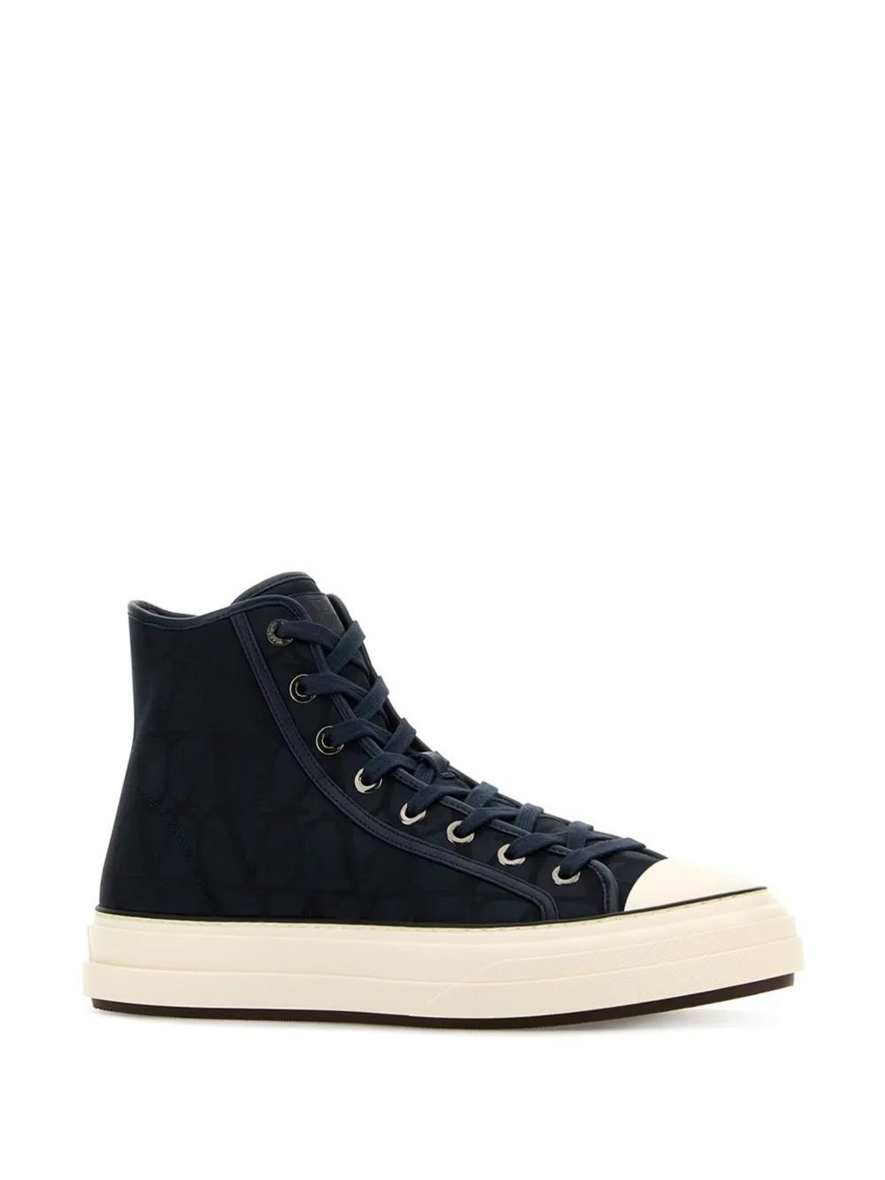 Totaloop sneakers Product Image