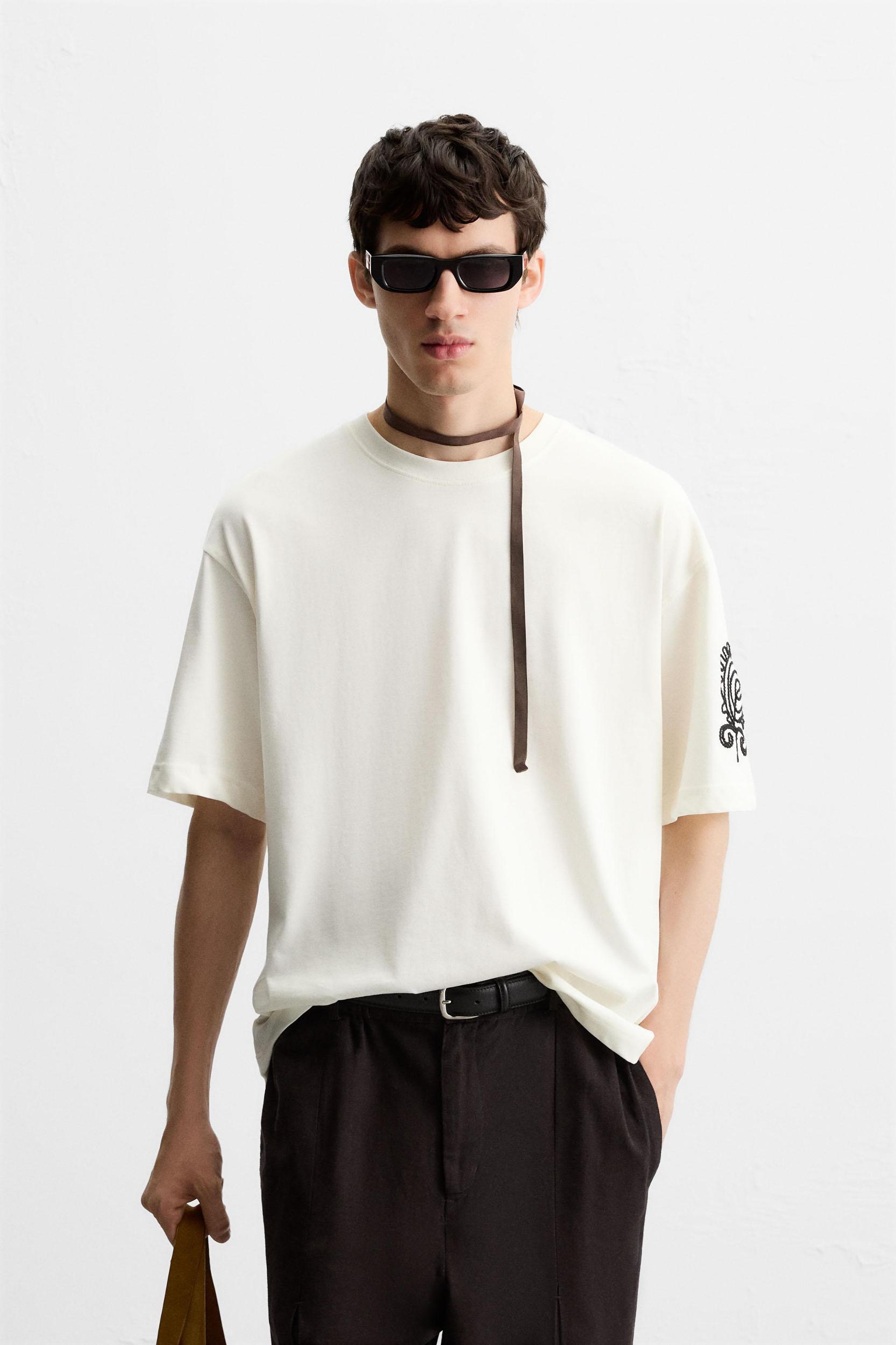 CONTRAST EMBROIDERY SHIRT Product Image