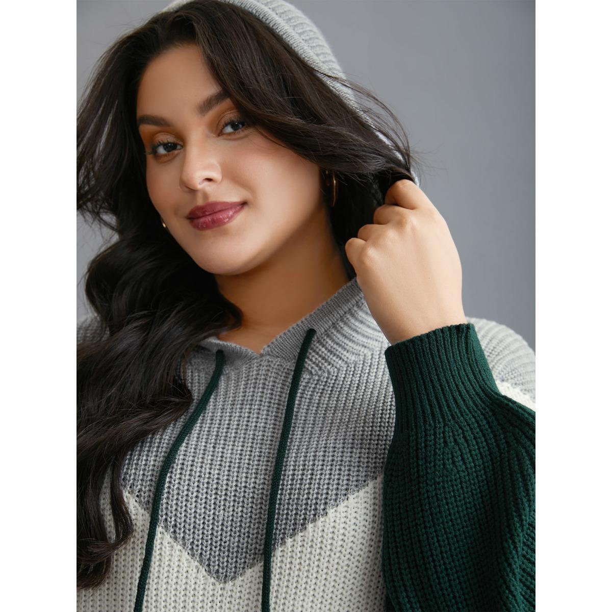 Plus Size Hooded Color Contrast Drop Shoulder Pullover DarkGreen Women Casual Loose Long Sleeve Hooded Everyday Pullovers BloomChic 26/4X Product Image
