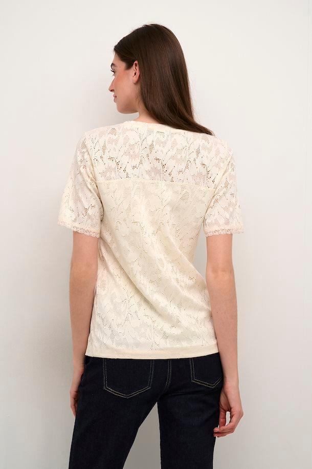 CUzophia T-shirt Product Image