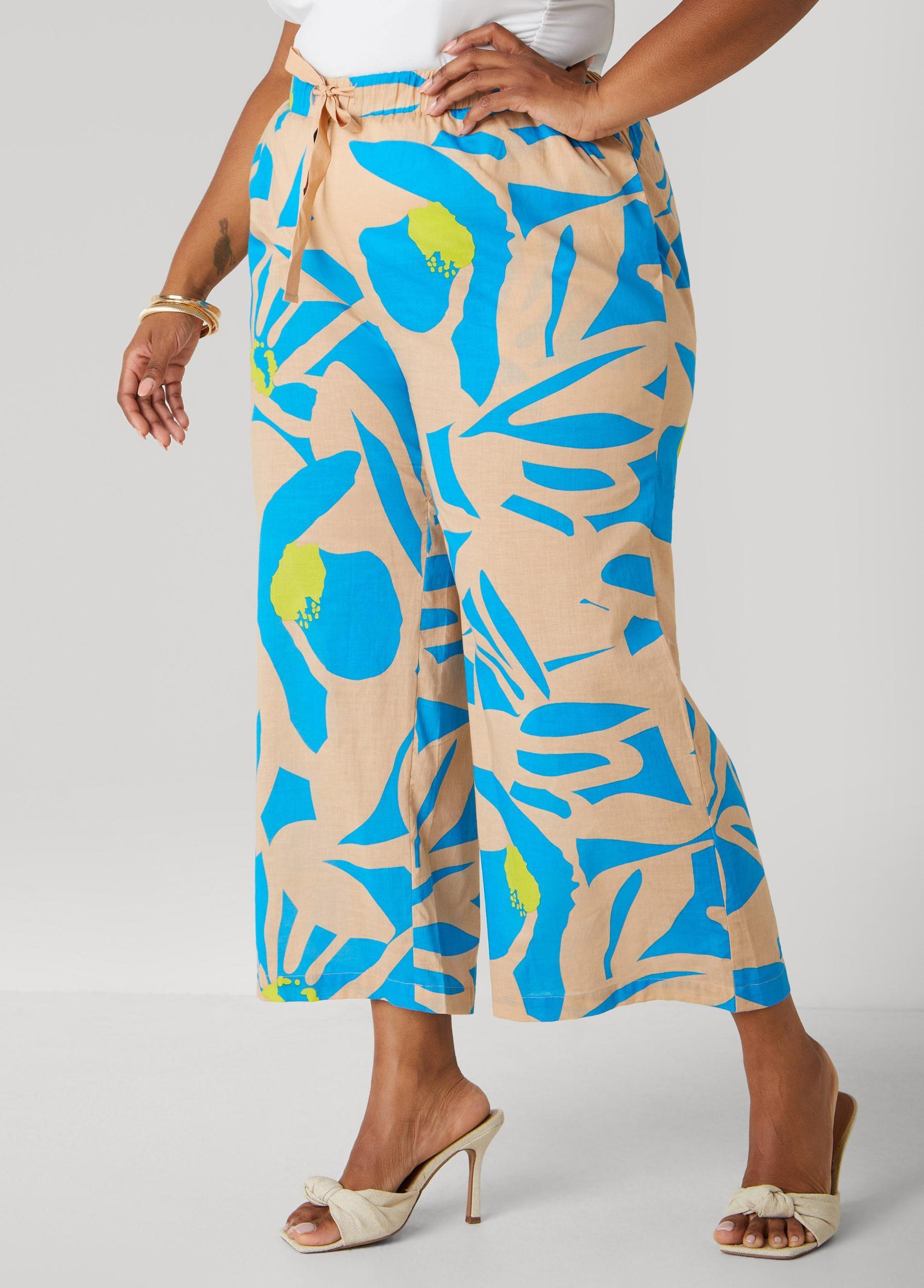 Cropped Floral Print Pants Product Image