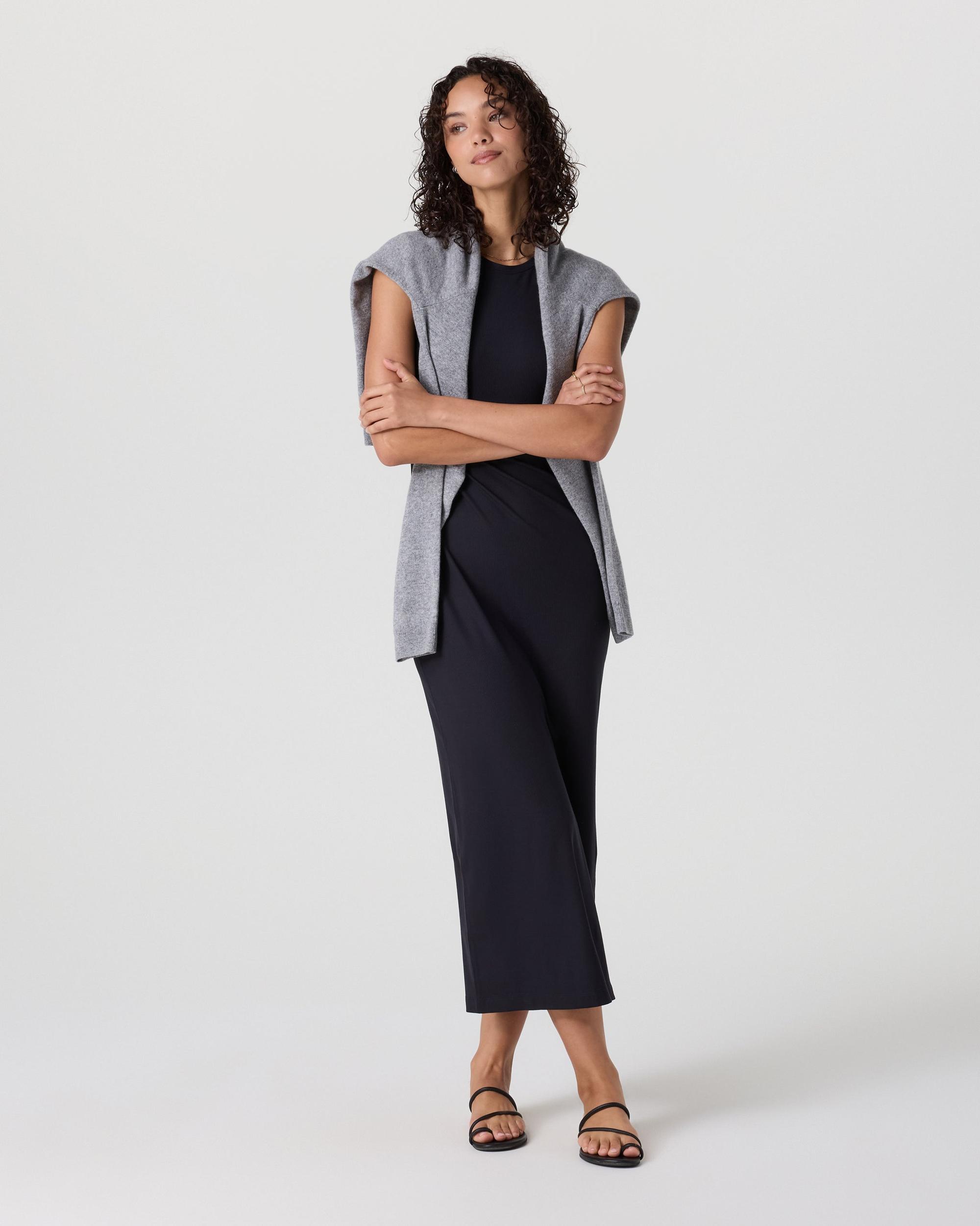Pose Modern Dress Product Image