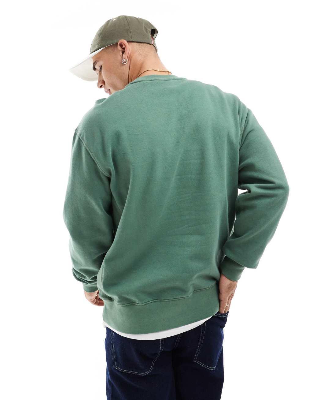Levi's authentic tonal logo sweatshirt in green Product Image
