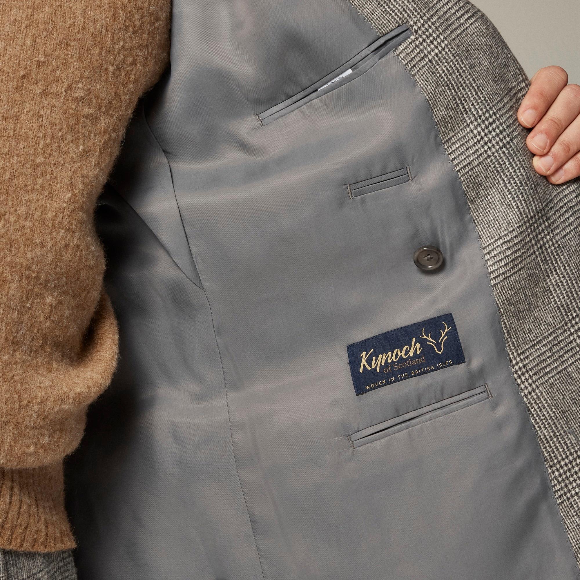 Kenmare Relaxed-fit double-breasted suit jacket in Scottish lambswool flannel Product Image