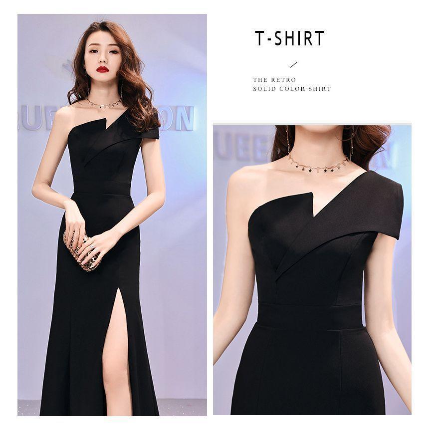 One-Shoulder Slit A-Line Evening Gown Product Image