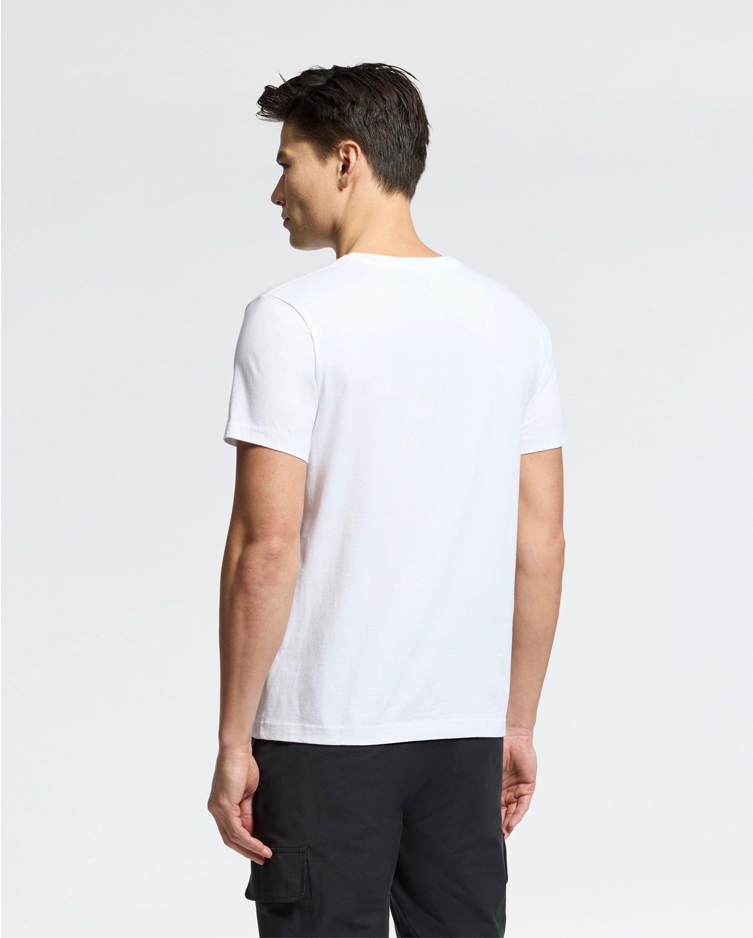 MENS CLASSIC V NECK TEE - B6U100ARPC Male Product Image