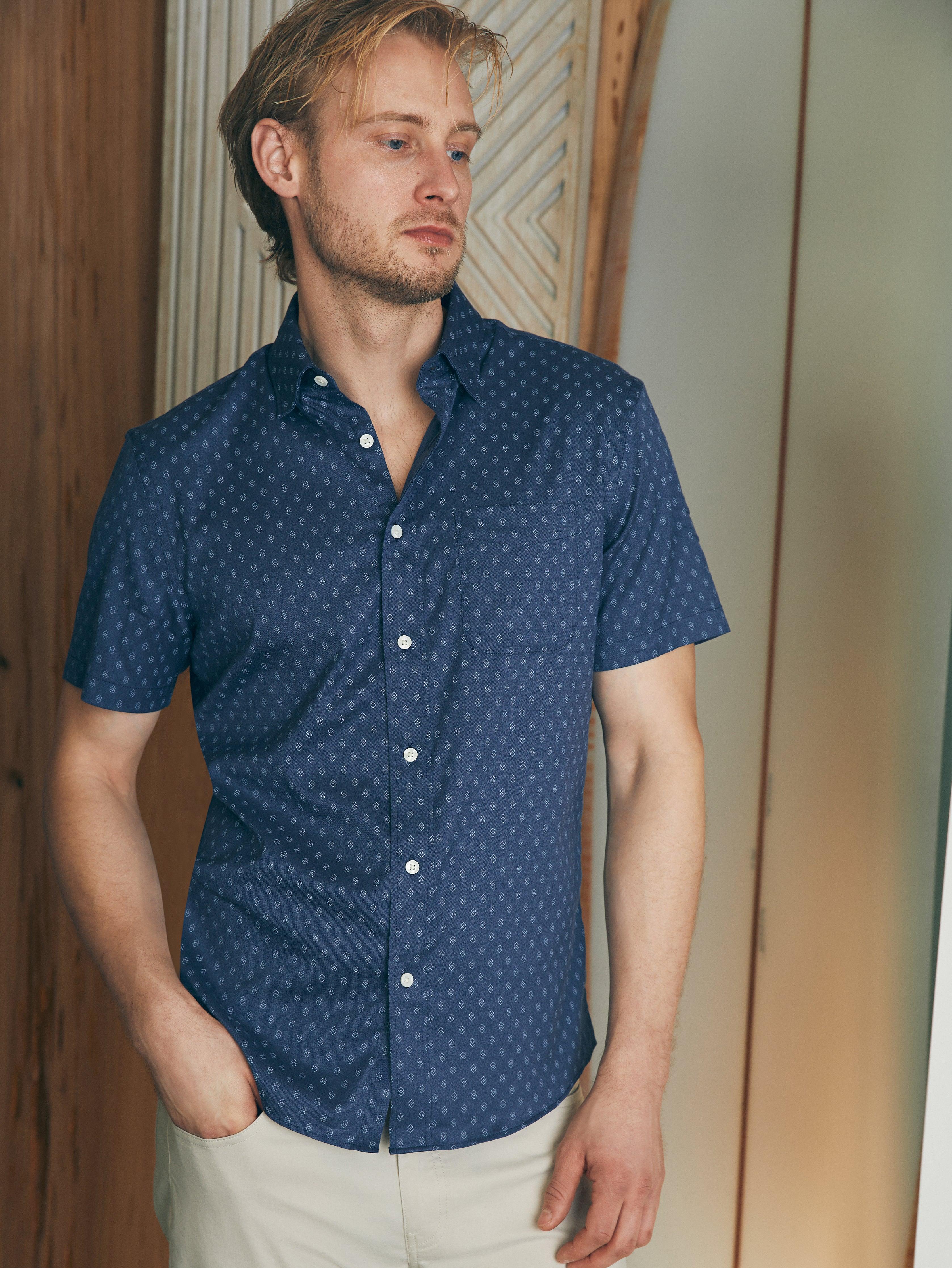 Movement™ Short-Sleeve Shirt - Navy Dusk Diamond Print Male Product Image