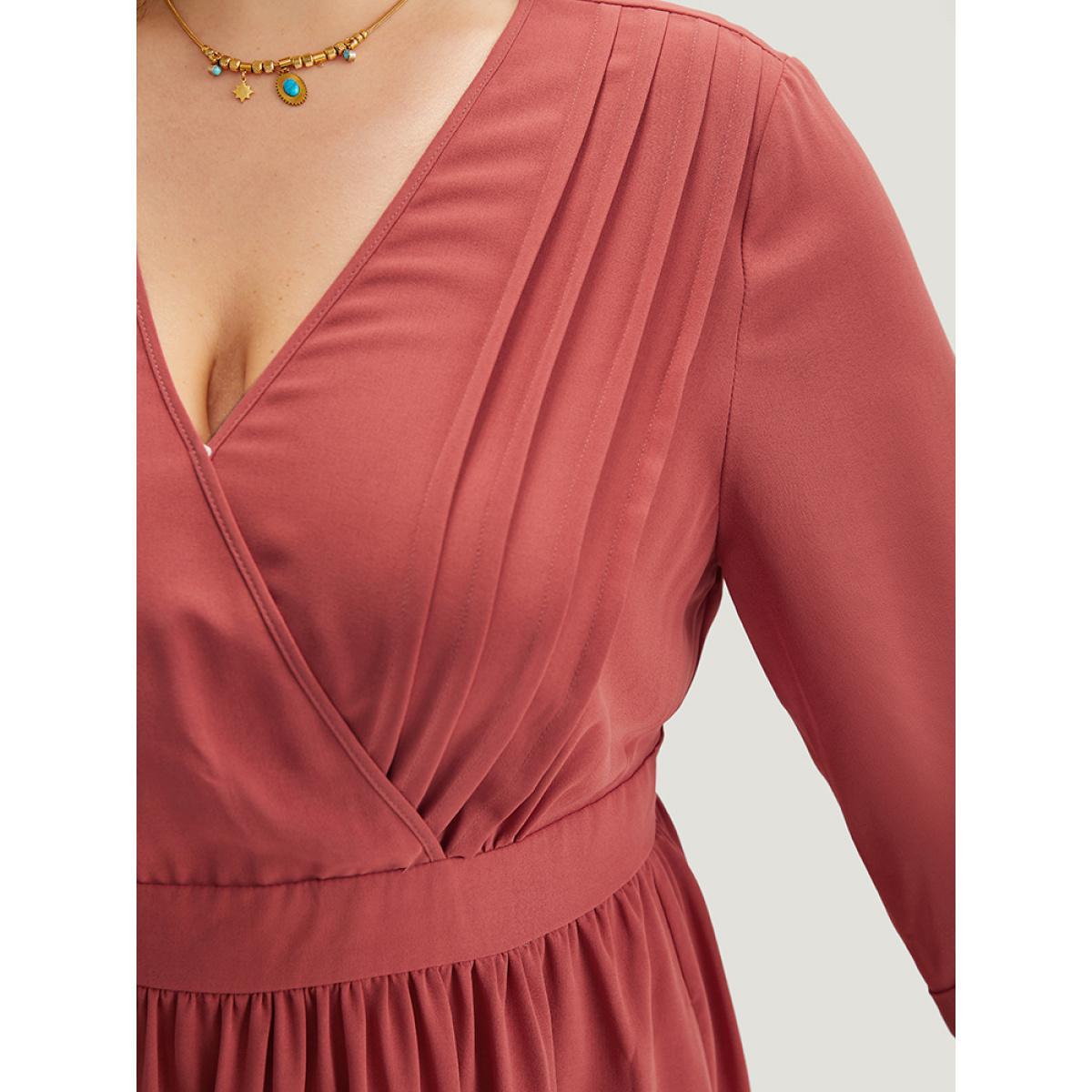 Plus Size Plain Pleated Gathered Wrap Pocket Dress OrangeRed Women Casual Gathered V-neck Elbow-length sleeve Curvy Midi Dress BloomChic 18-20/2X Product Image