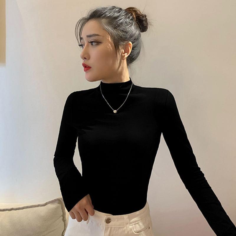 Long-Sleeve High Neck Plain T-Shirt Product Image