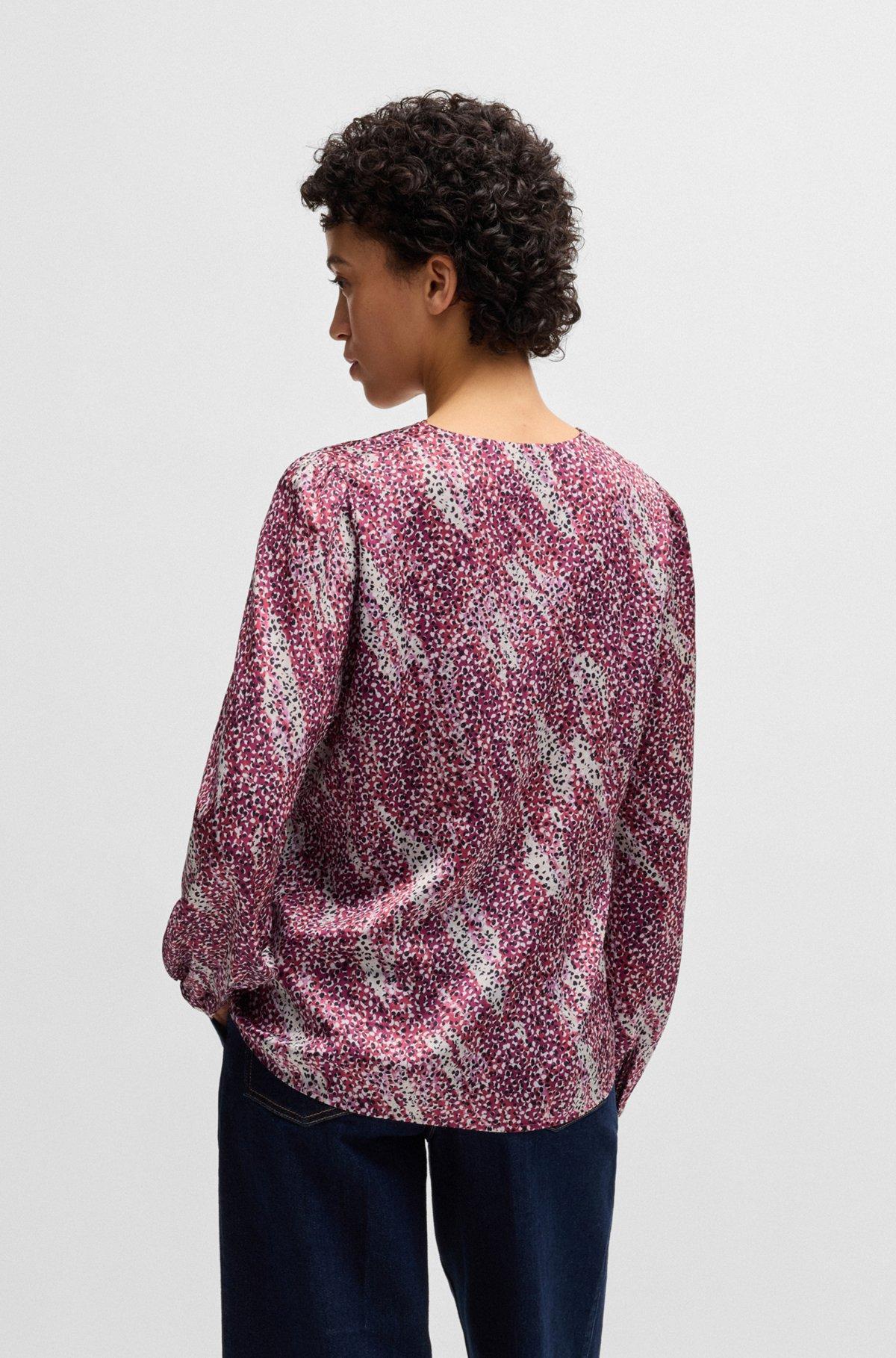 Regular-fit blouse with V neckline in printed satin Product Image