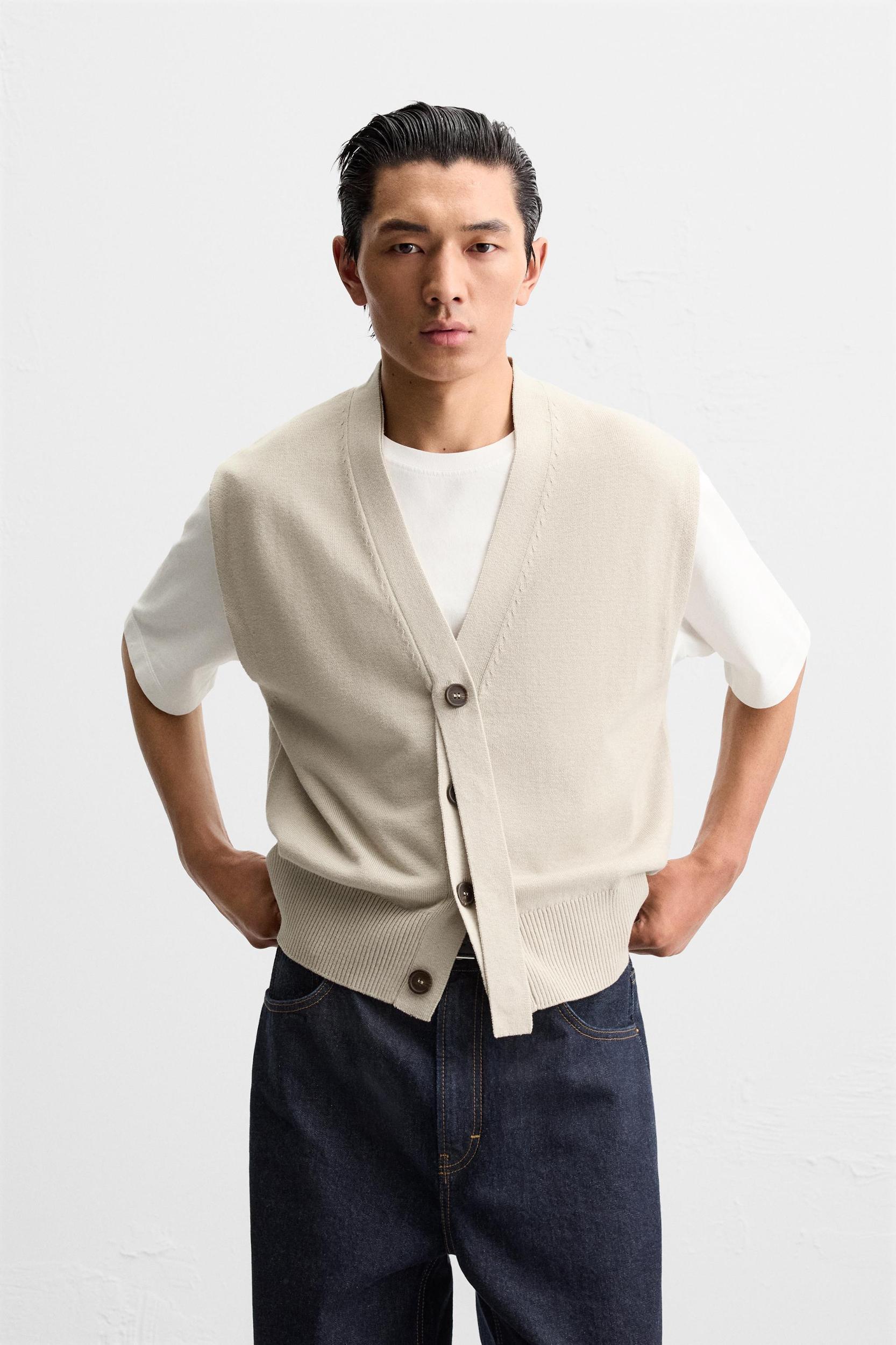 RIBBON KNIT VEST Product Image