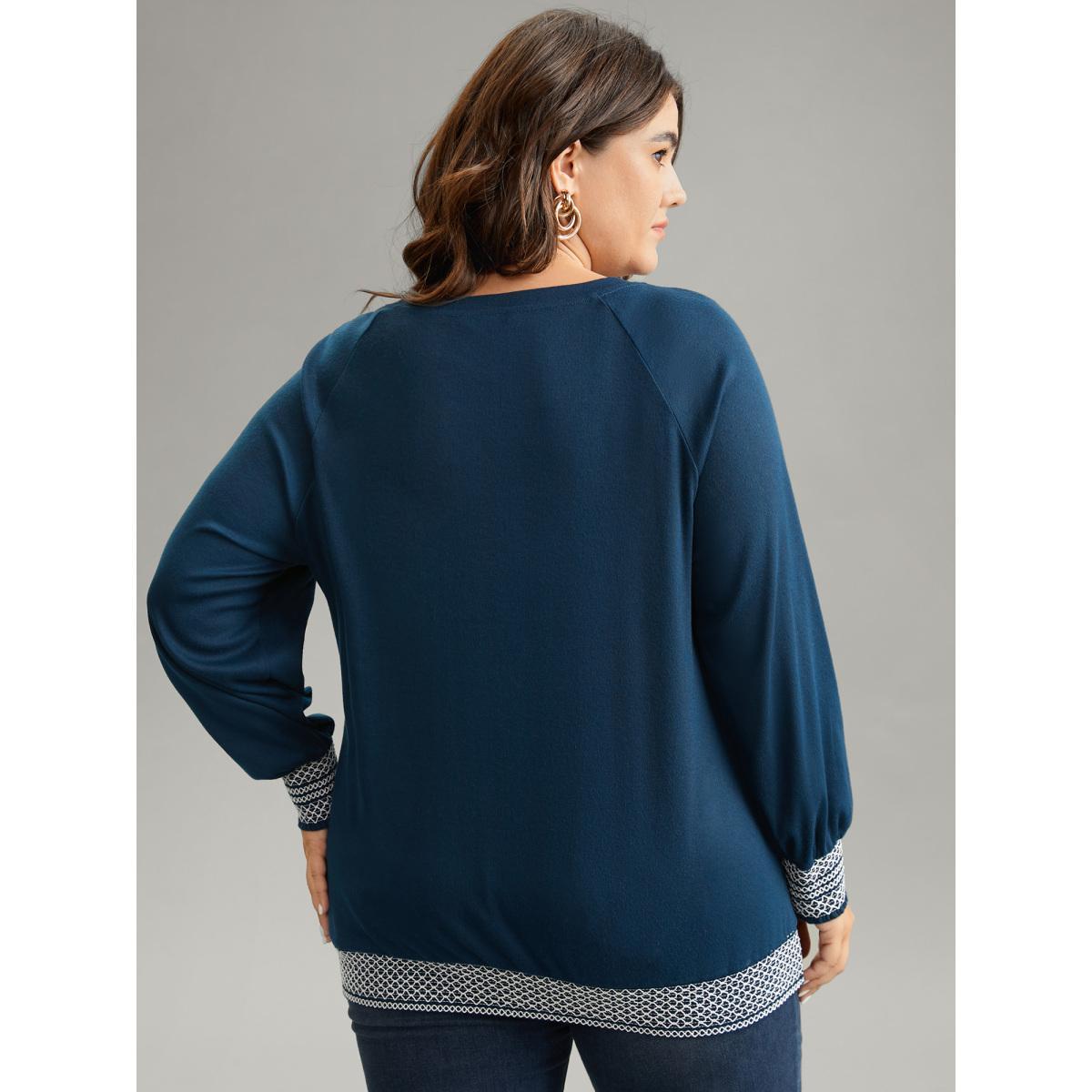 Plus Size Round Neck Shirred Contrast Raglan Sleeve T-shirt Indigo Women Elegant Contrast Plain Round Neck Dailywear T-shirts BloomChic 22-24/3X Product Image