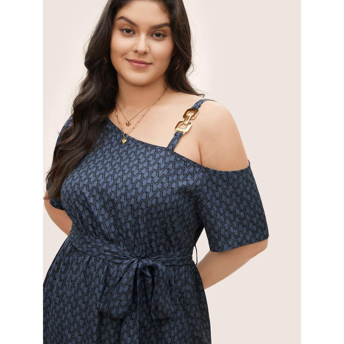 Plus Size Geometric Metal Chain Detail Belted Dress SlateGray Women At the Office Non Non Short sleeve Curvy Knee Dress BloomChic 26/4X Product Image