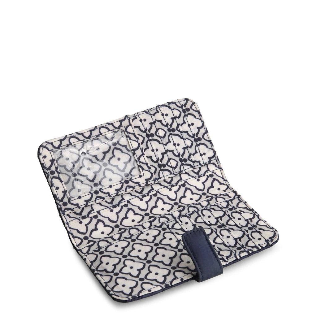 Outlet Medium Essential Tab Wallet Product Image