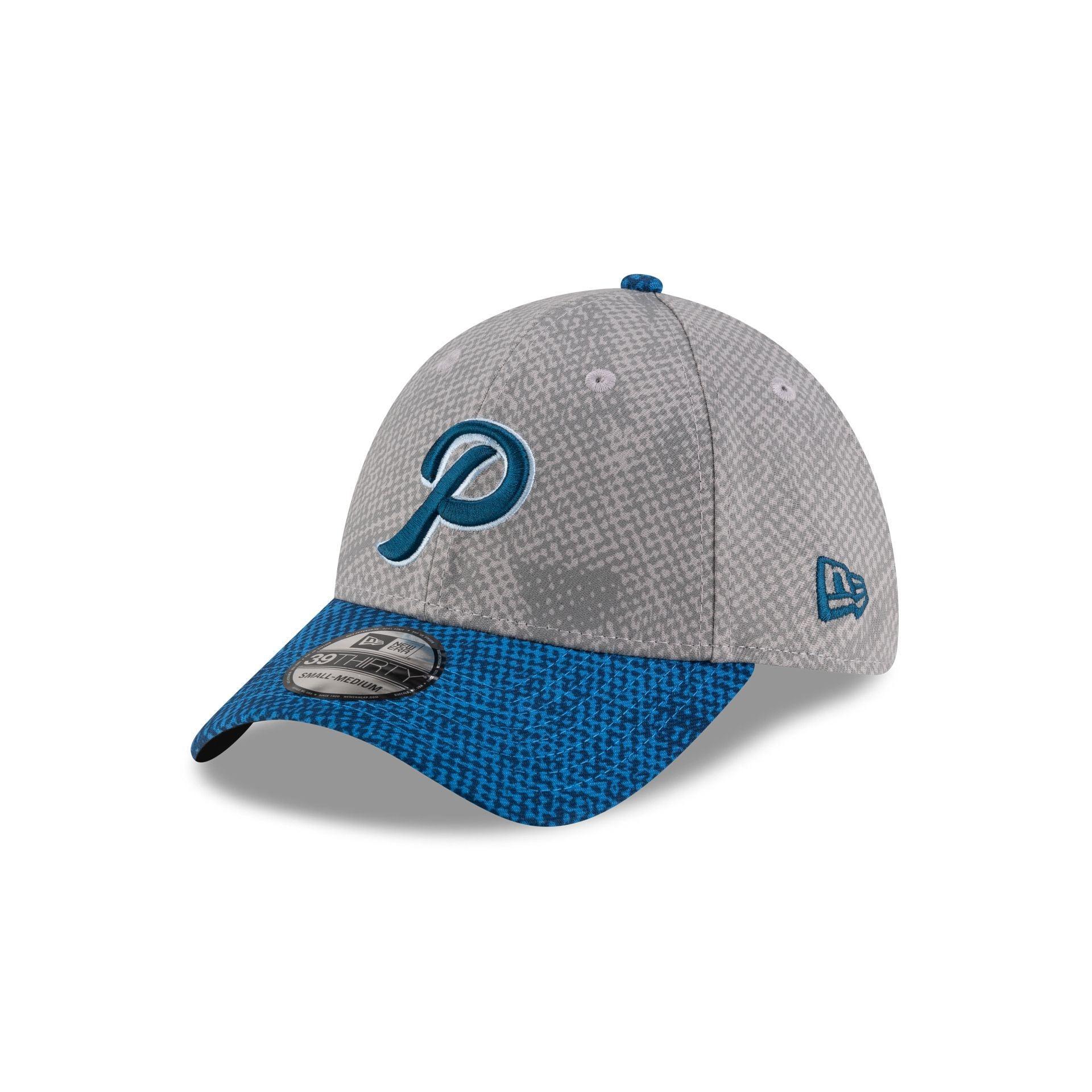 Dominican Republic Red Alt 9FORTY Snapback Hat Male Product Image