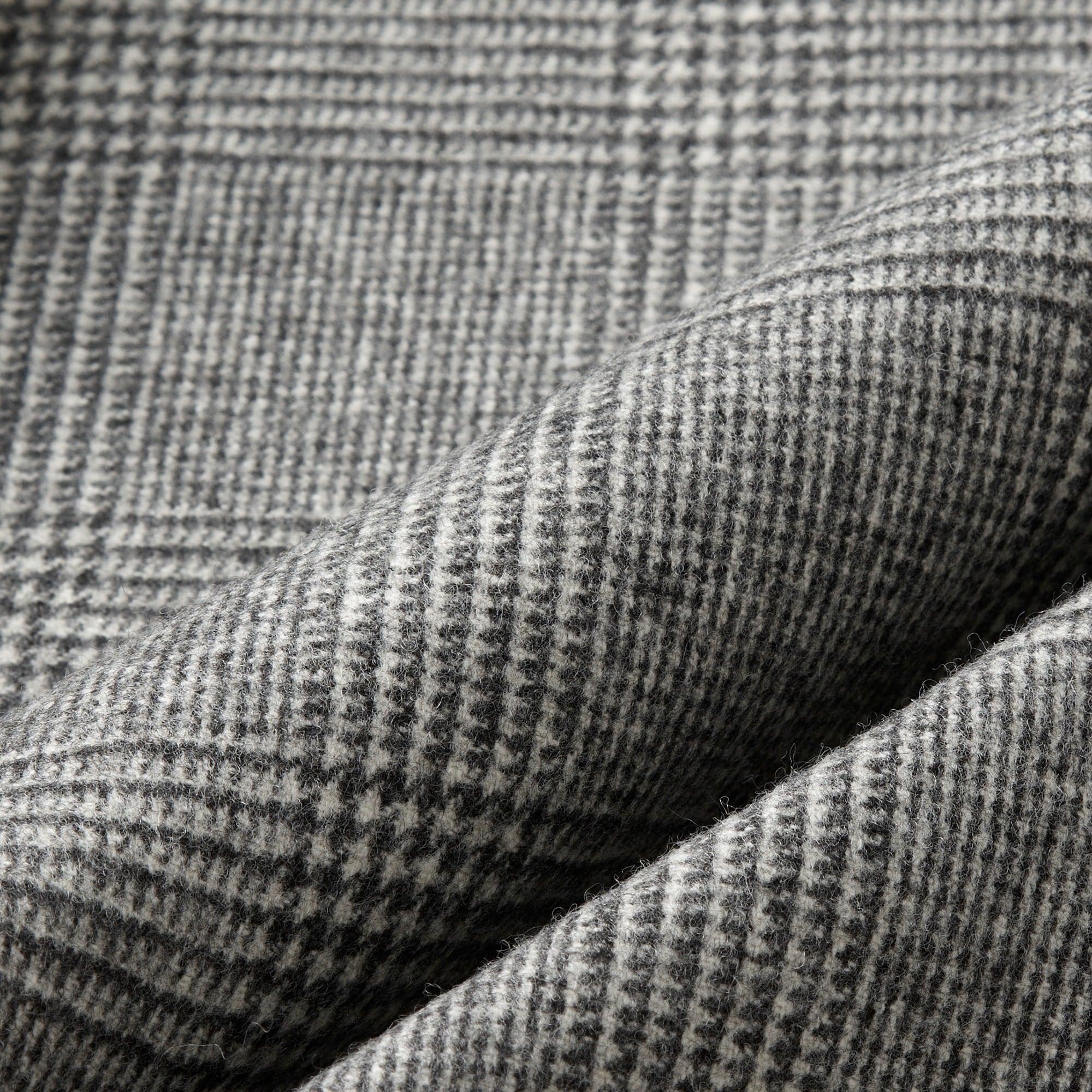 Kenmare Relaxed-fit double-breasted suit jacket in Scottish lambswool flannel Product Image