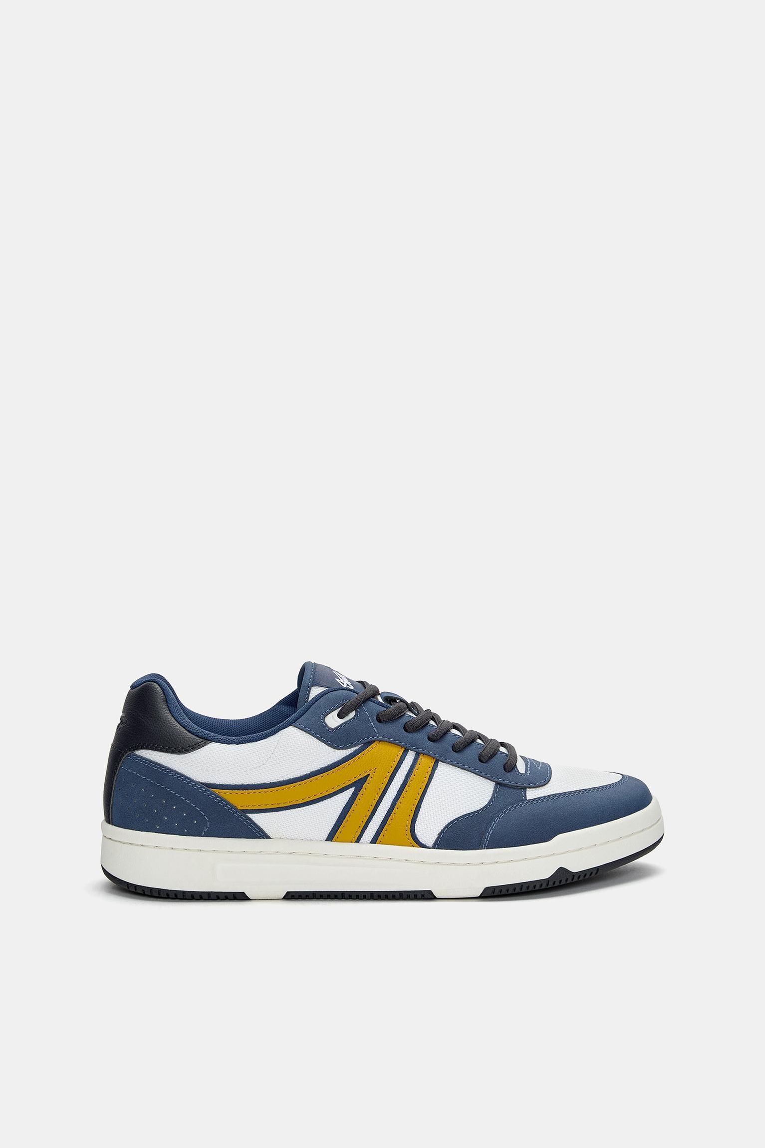 Retro multi-piece sneakers Product Image